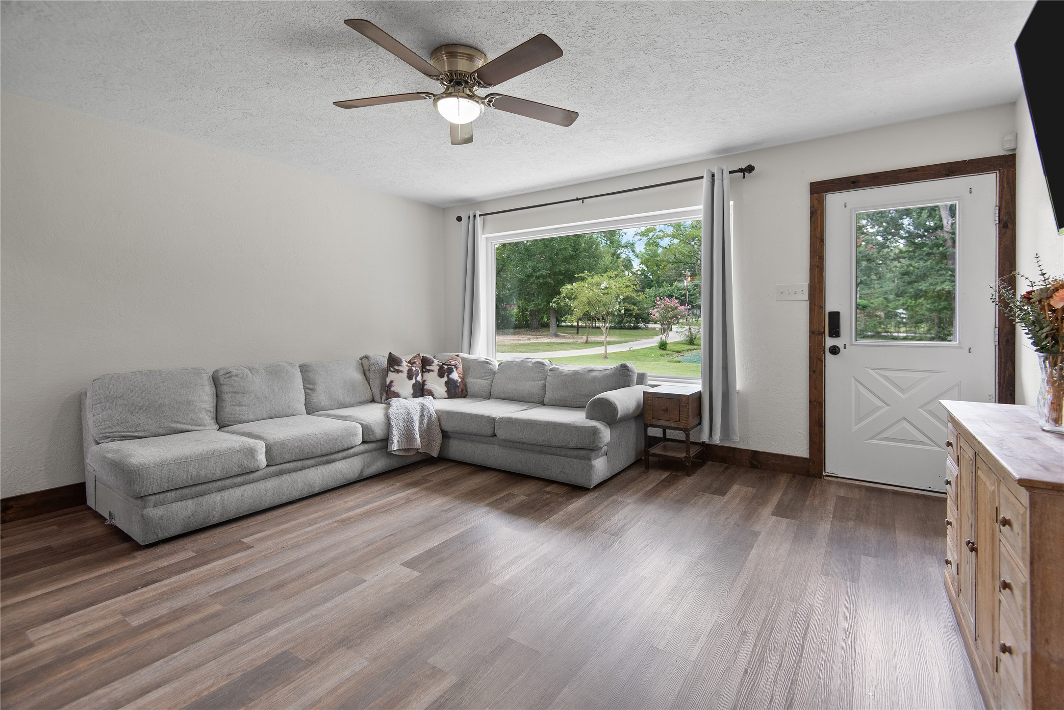 22117 Magnolia Hills Drive Property Photo 6