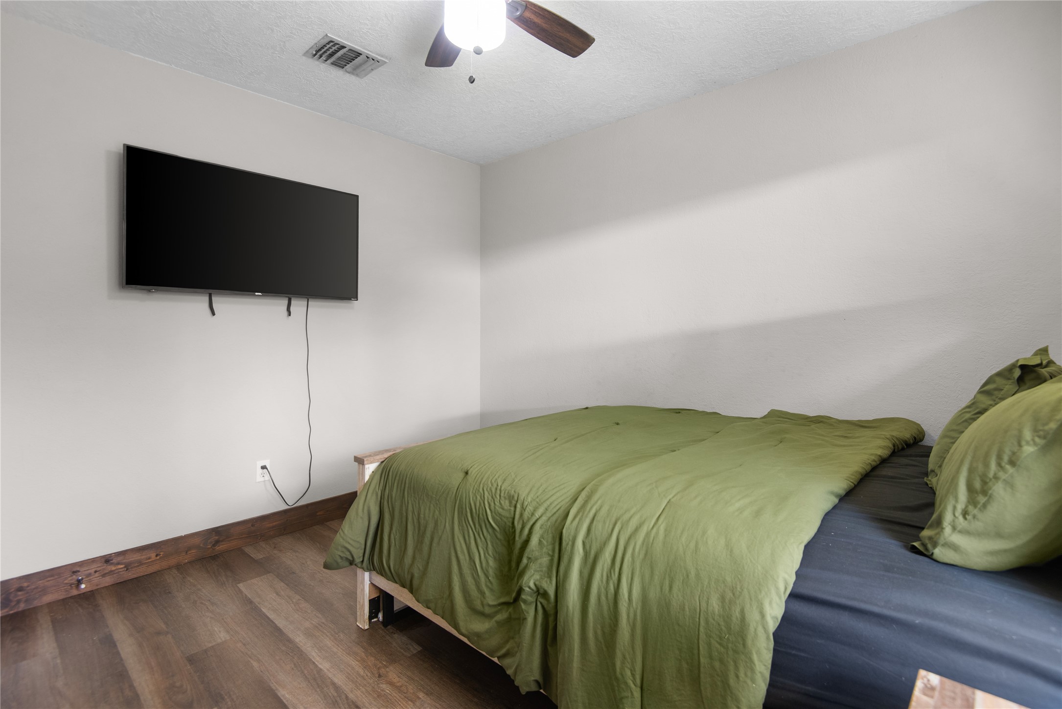22117 Magnolia Hills Drive Property Photo 14