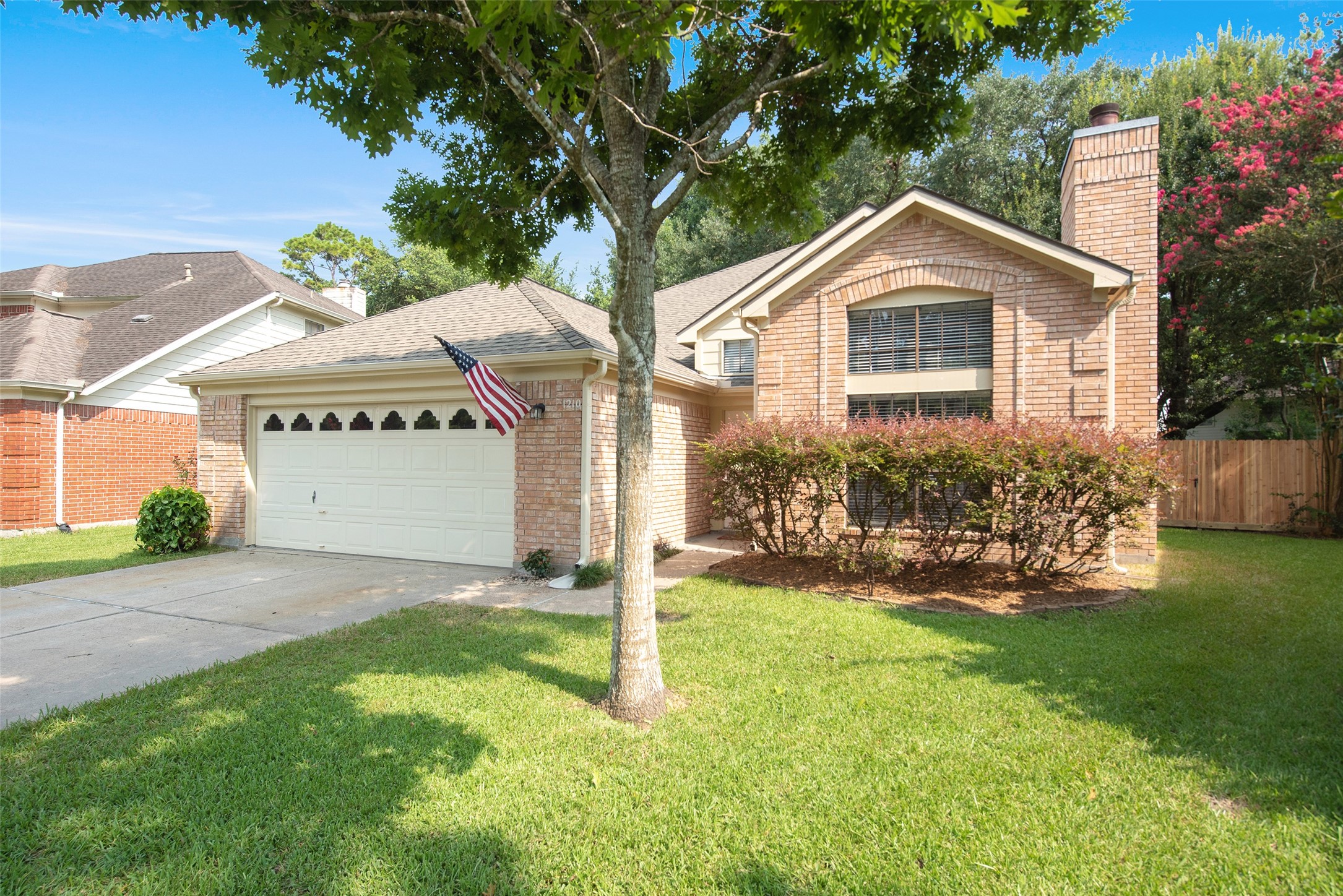 1210 Pine Fork Court Property Photo 2