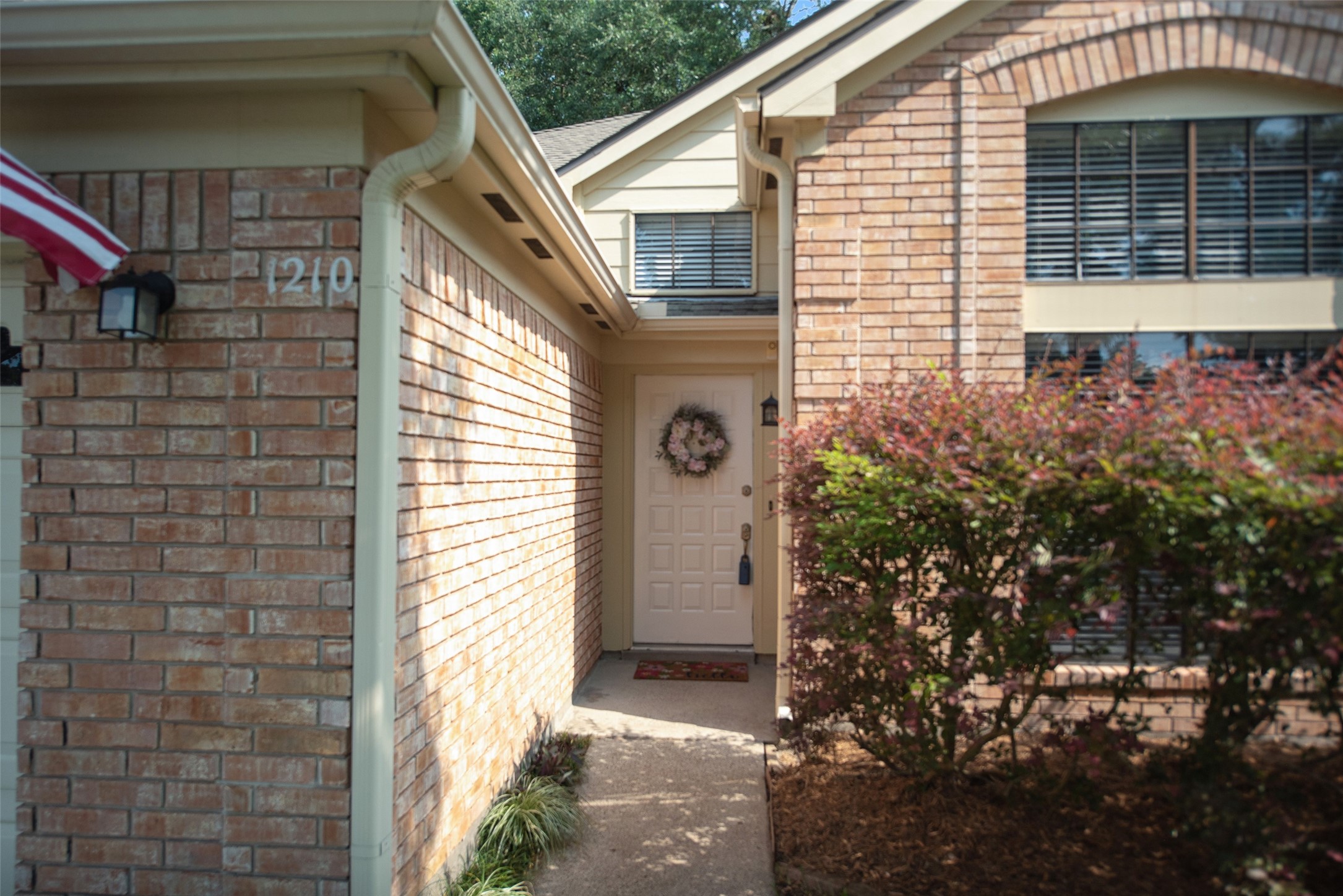 1210 Pine Fork Court Property Photo 3