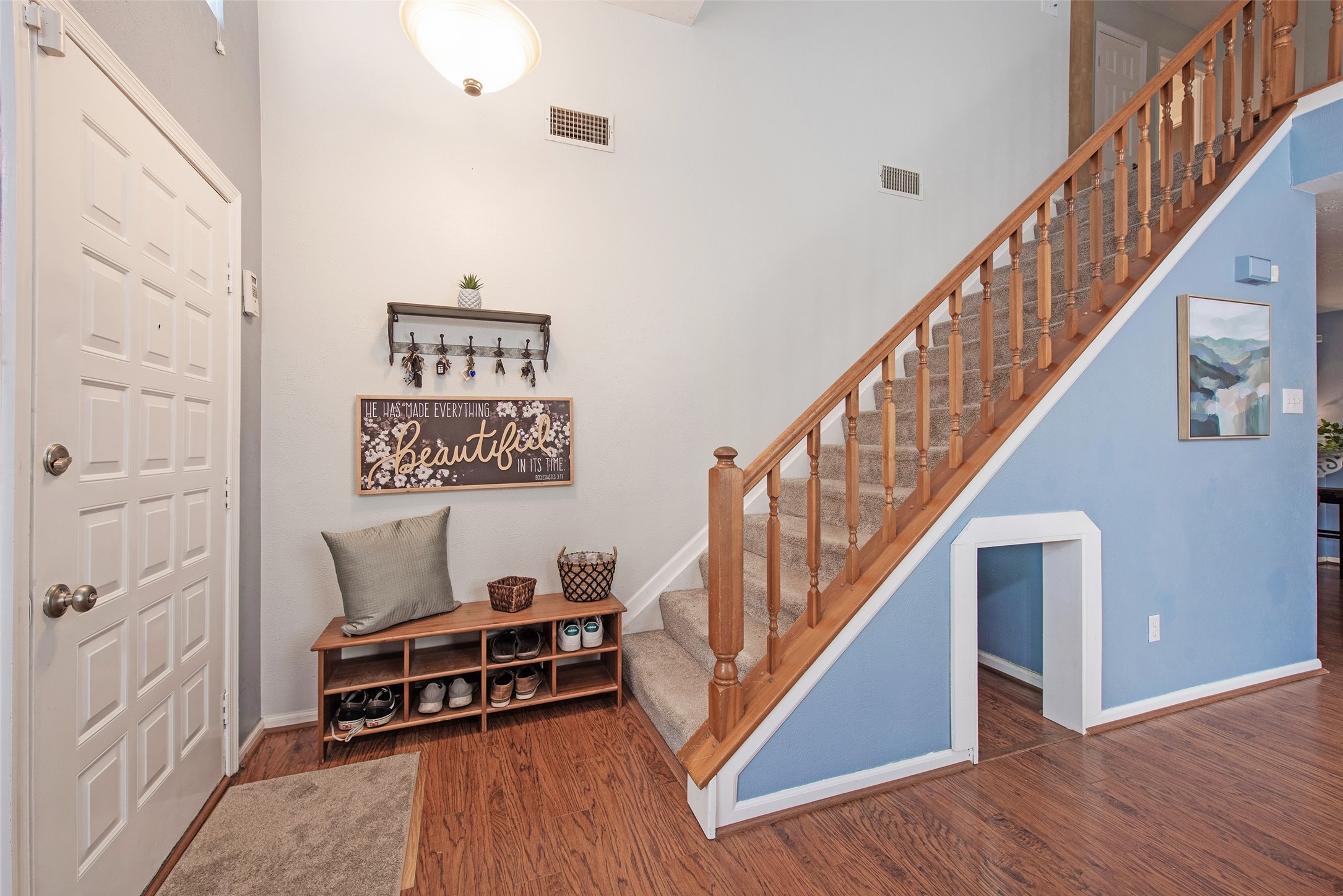 1210 Pine Fork Court Property Photo 4