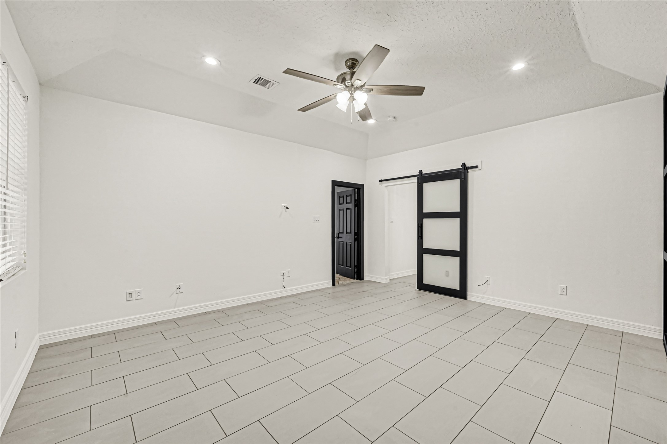 19763 Irenell Dr Property Photo 29