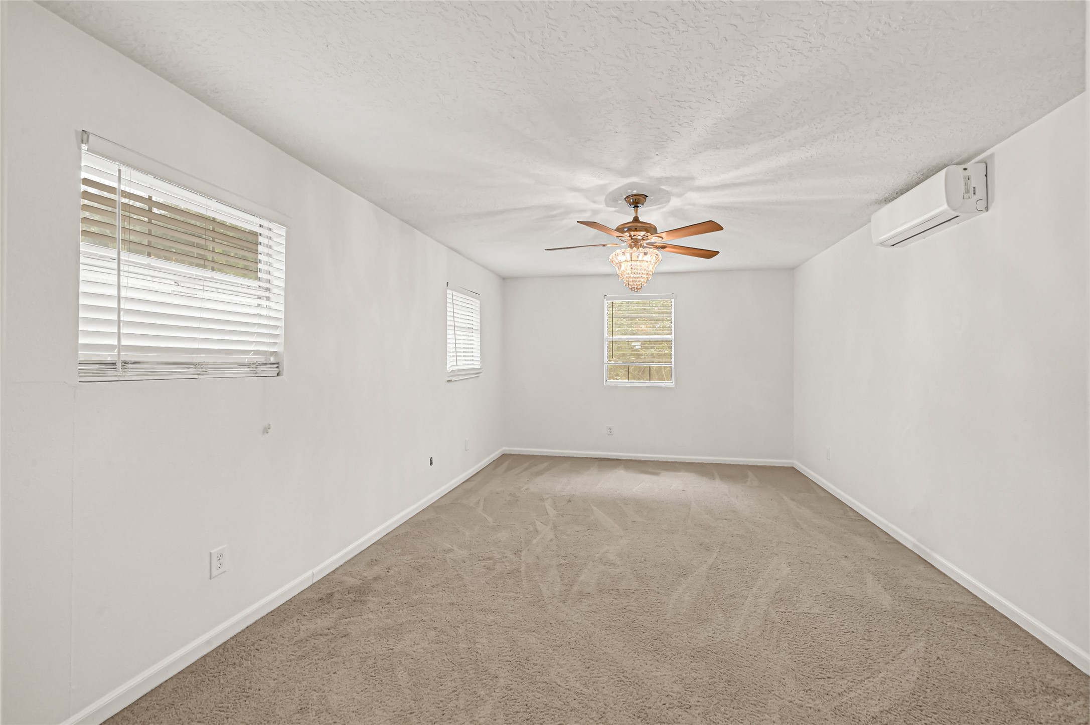 19763 Irenell Dr Property Photo 36