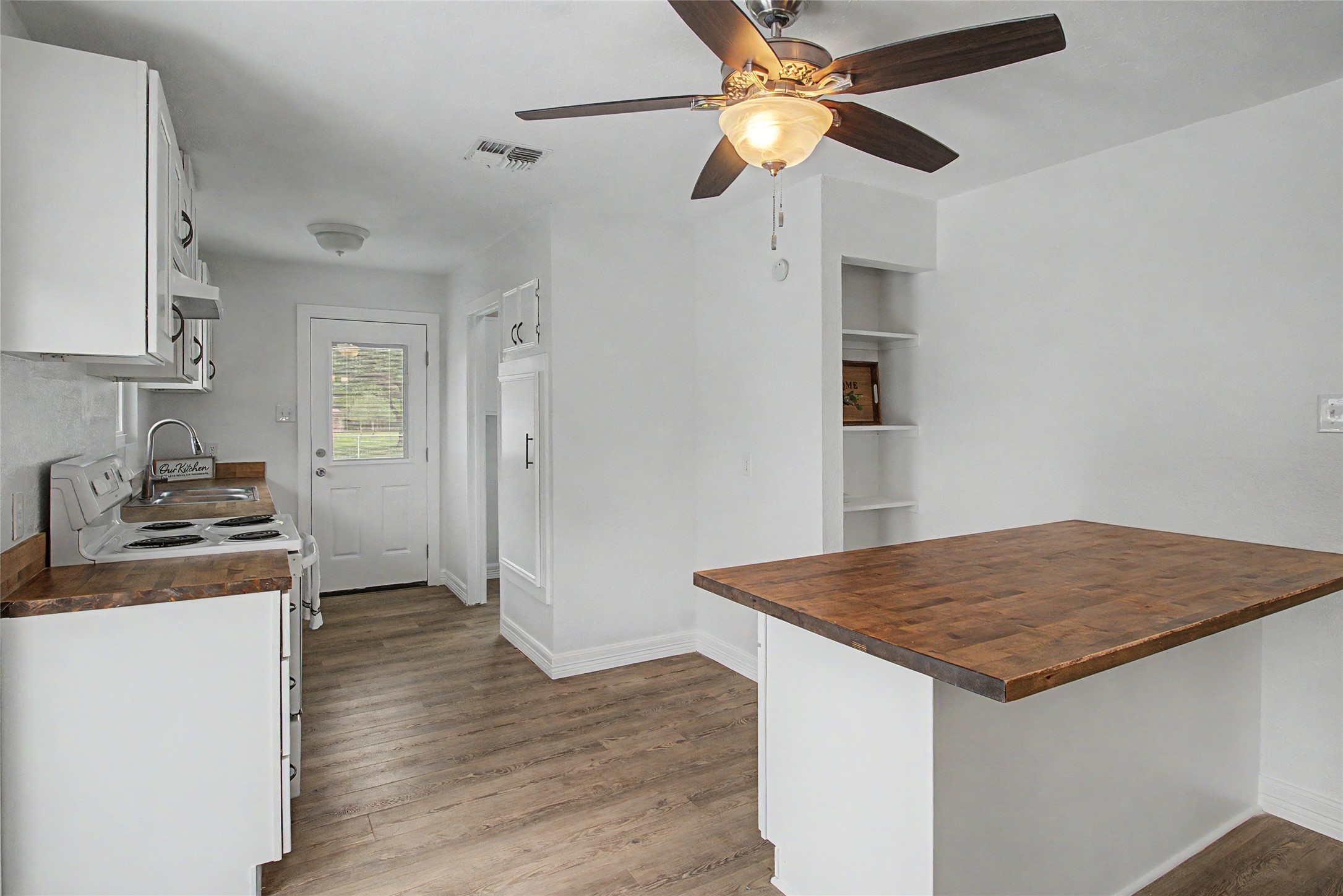 6315 Avenue T Property Photo 11