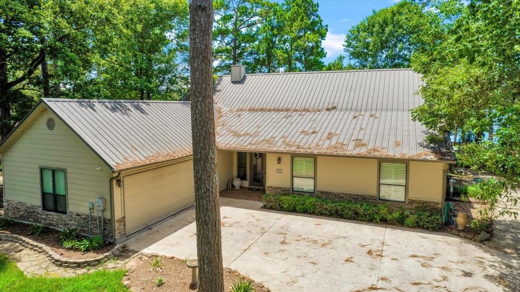 235 Island Drive Property Photo 6