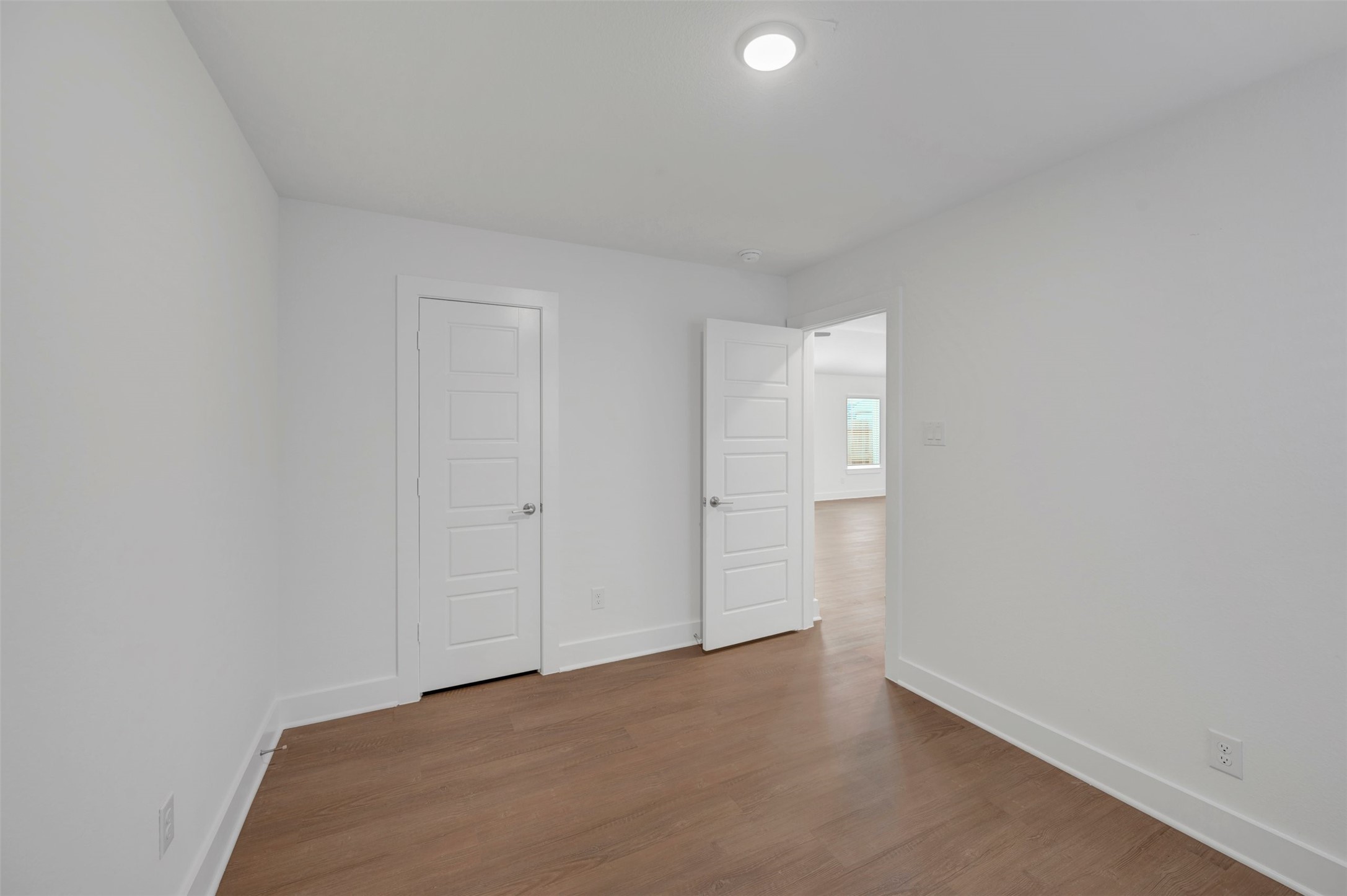 32527 Midsummer Drive Property Photo 16