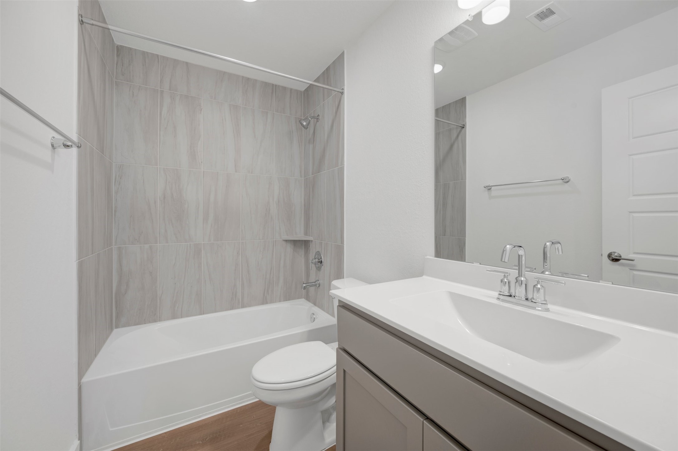32527 Midsummer Drive Property Photo 18