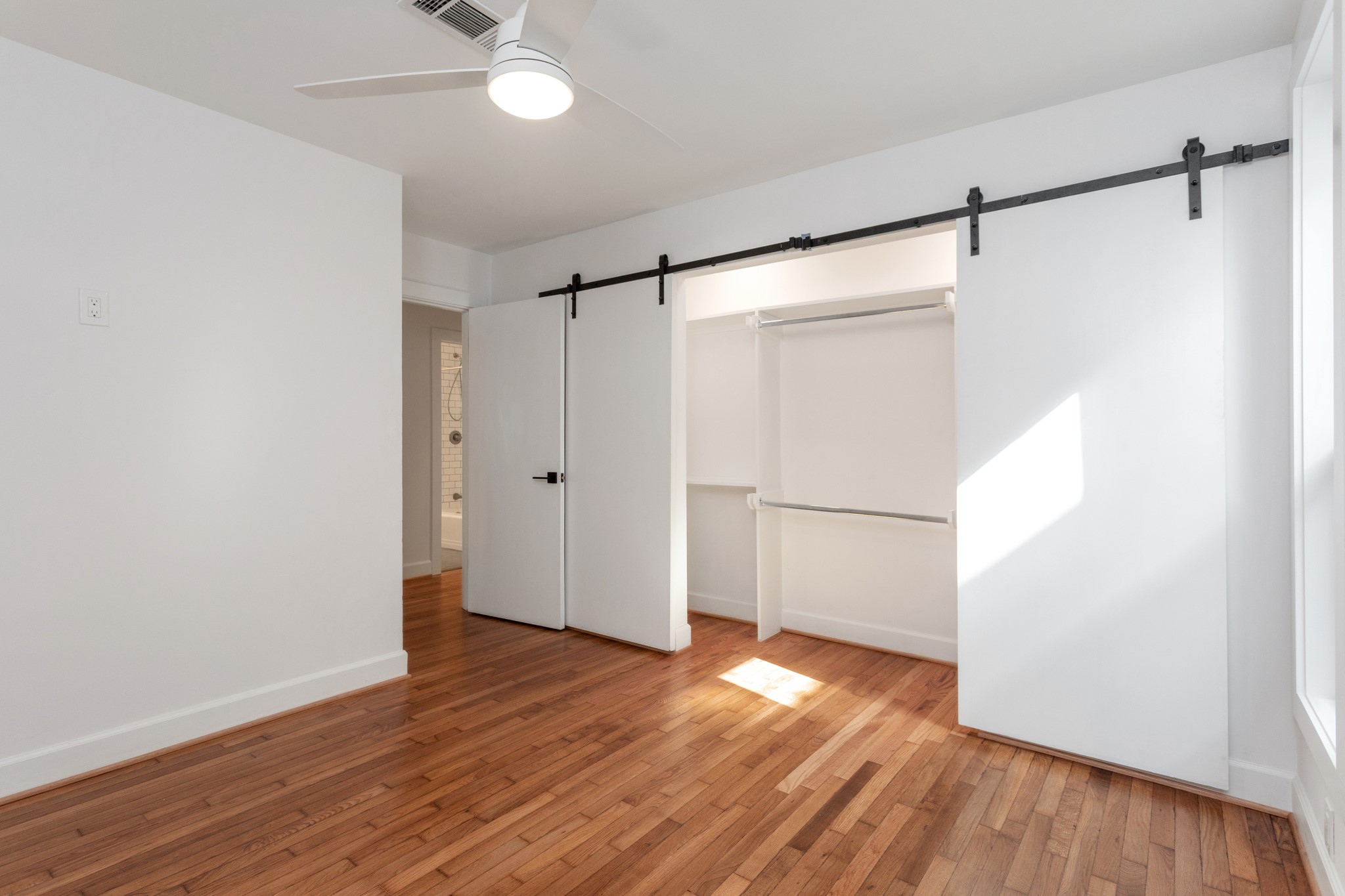 1834 Norcrest Drive Property Photo 11