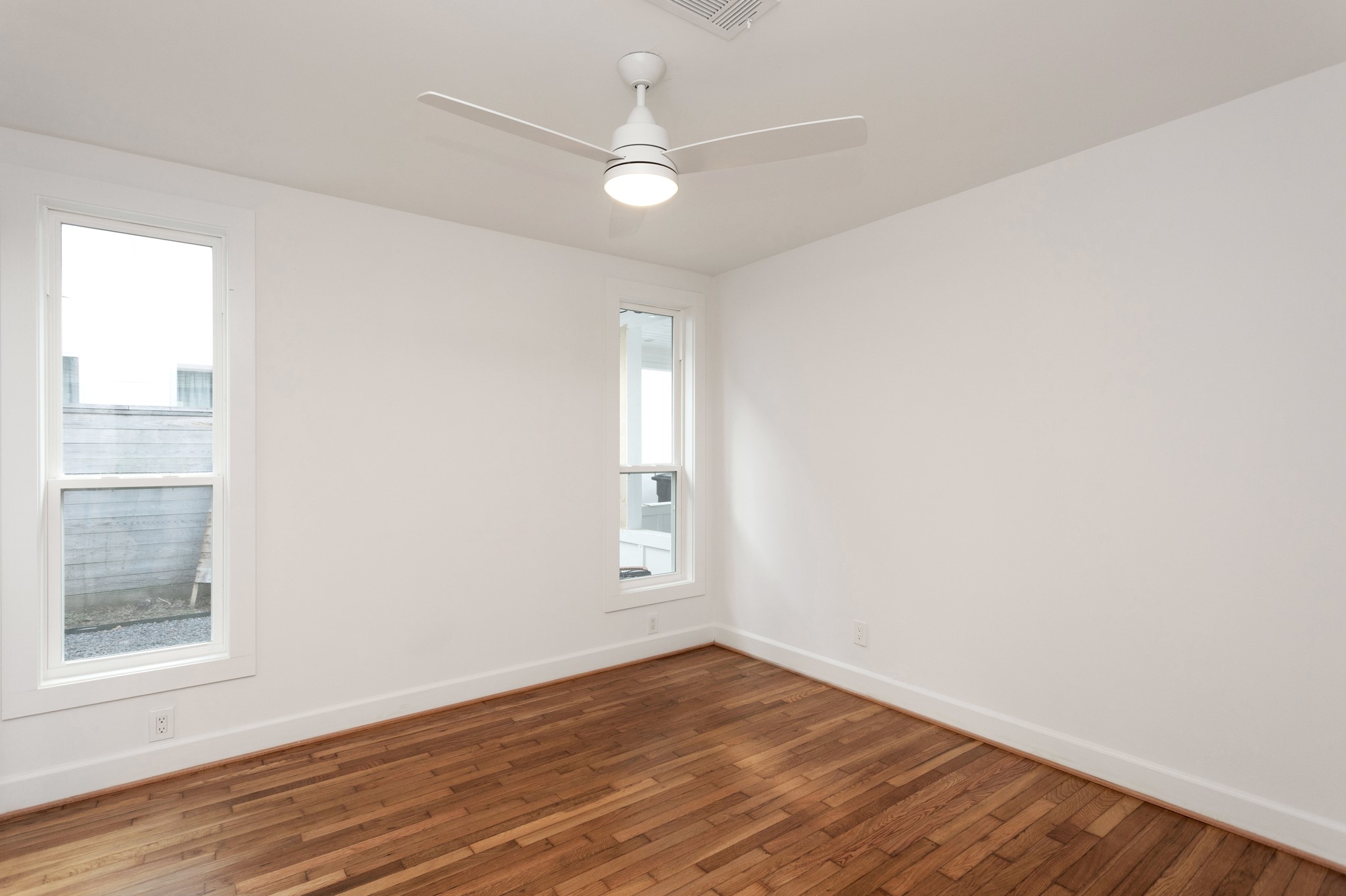 1834 Norcrest Drive Property Photo 18