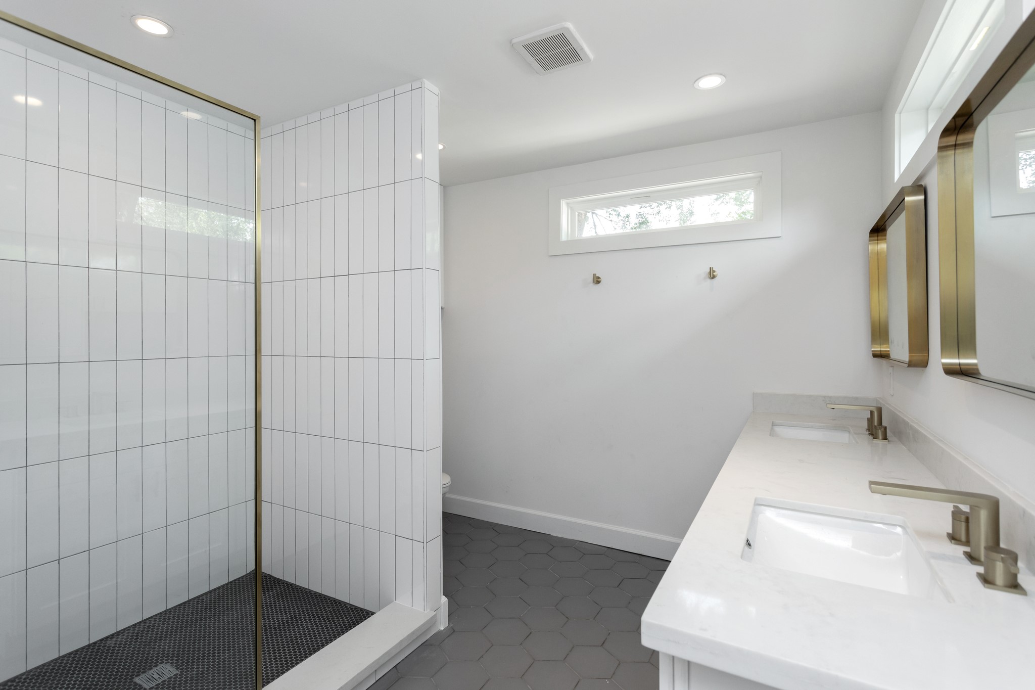 1834 Norcrest Drive Property Photo 20