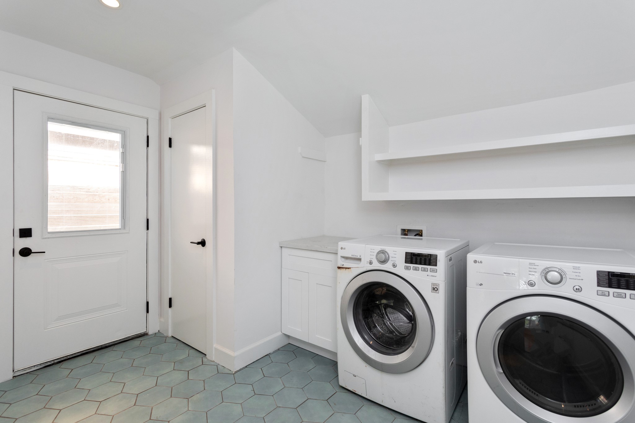 1834 Norcrest Drive Property Photo 21