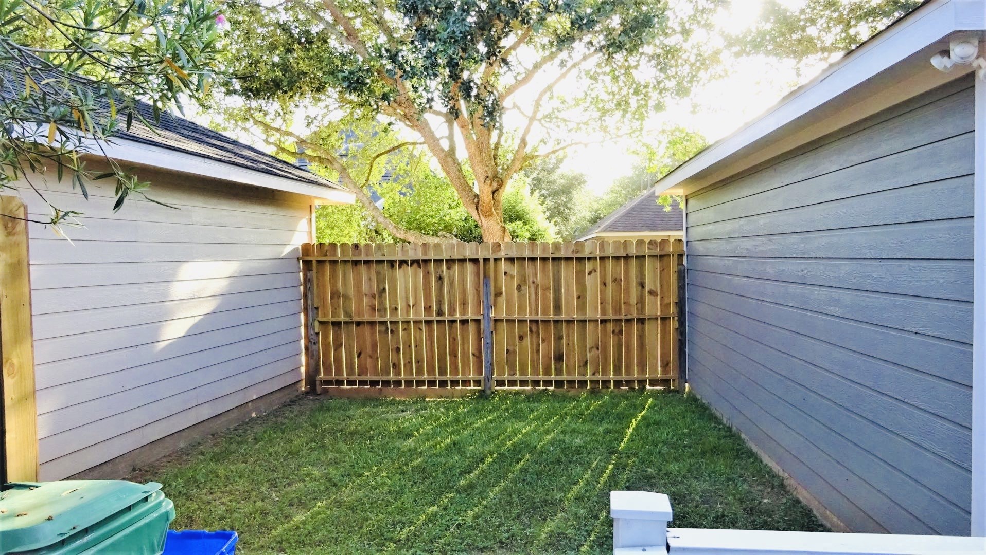 3923 Carriage Park Row Property Photo 12