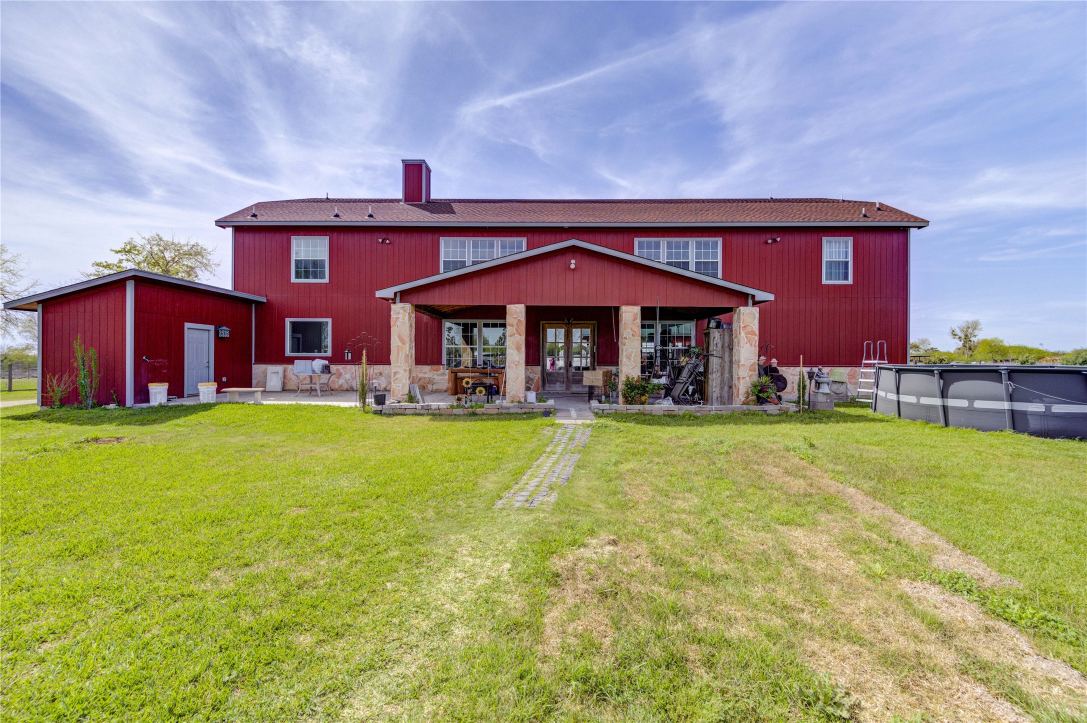 8570 Sunny Side Road Property Photo 1