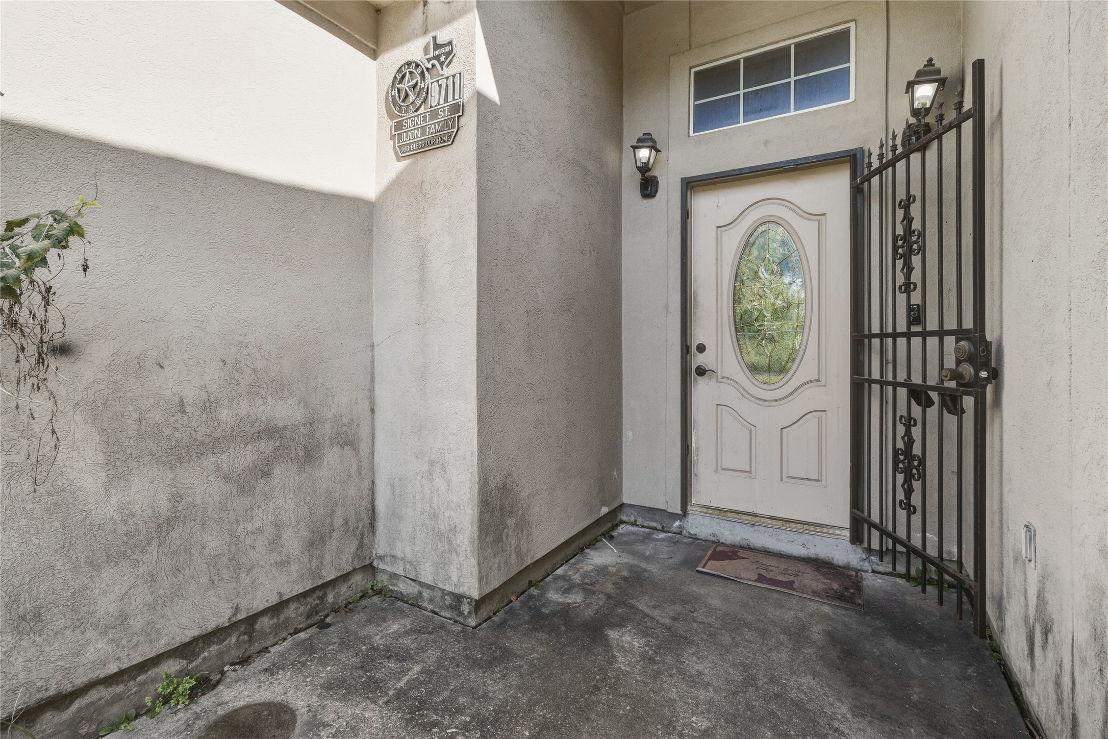 9711 Signet St Street Property Photo 11