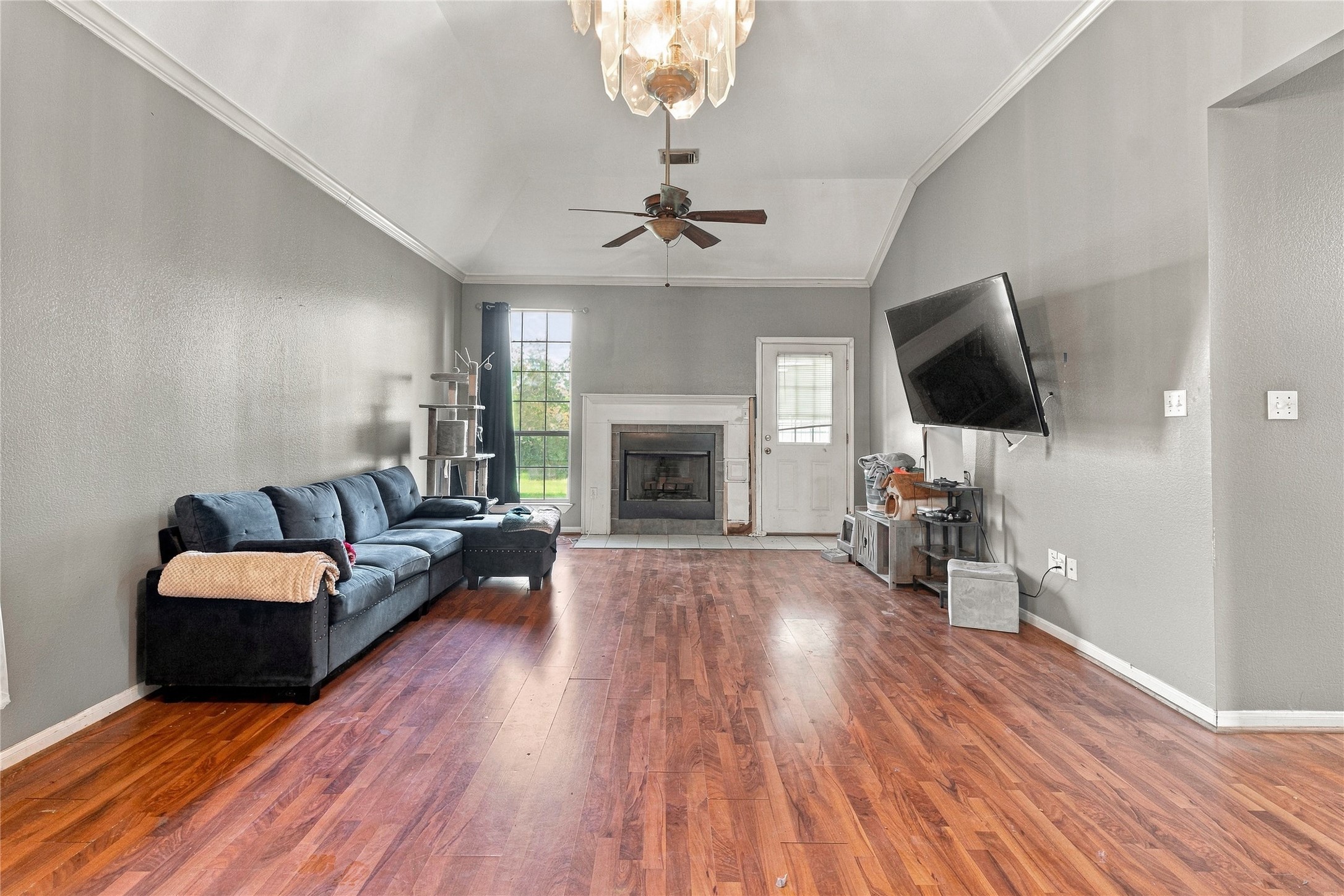 9711 Signet St Street Property Photo 17