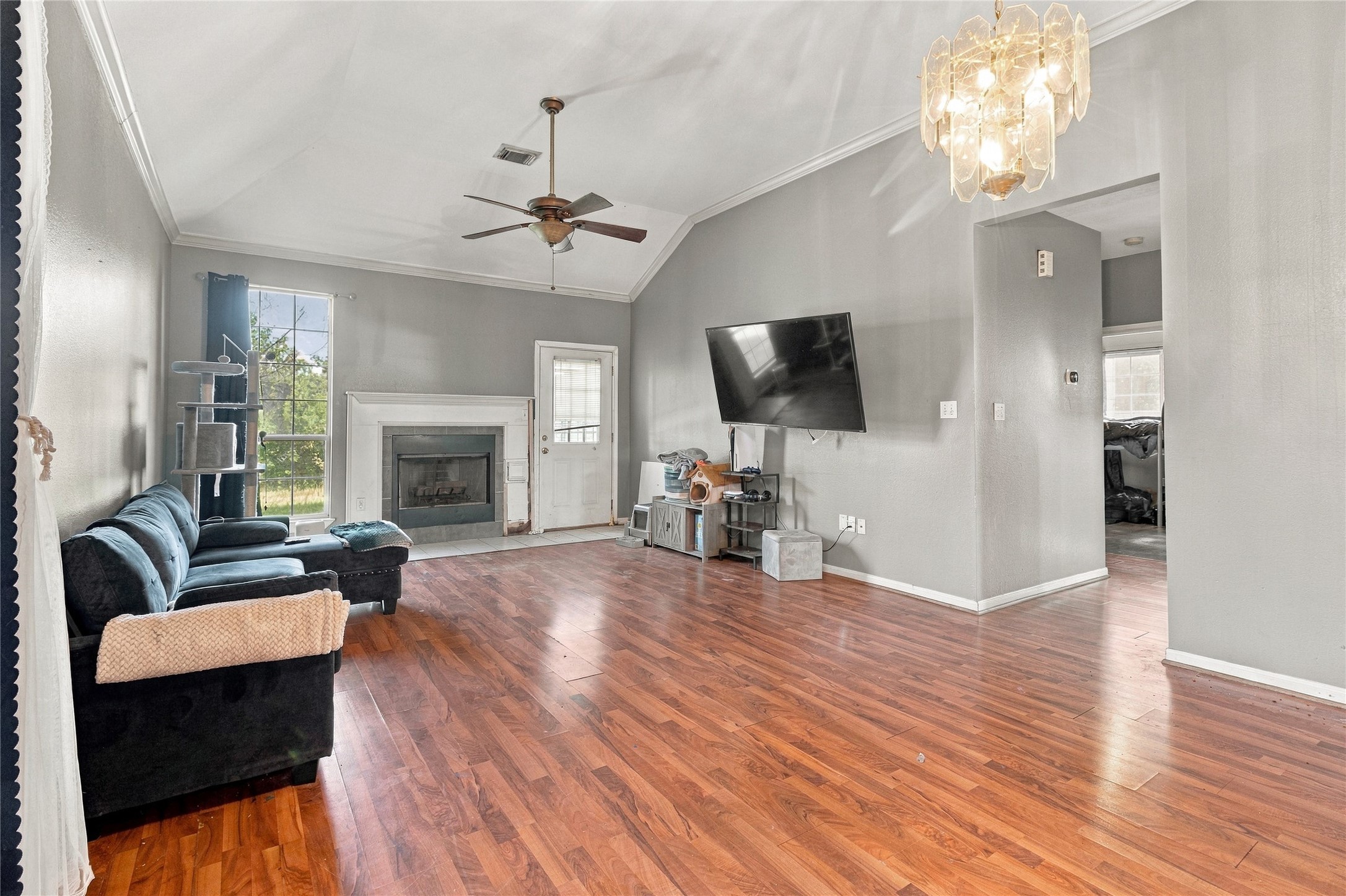 9711 Signet St Street Property Photo 18