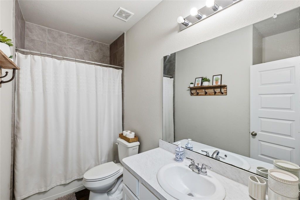 14815 Rain Tree Drive Property Photo 18