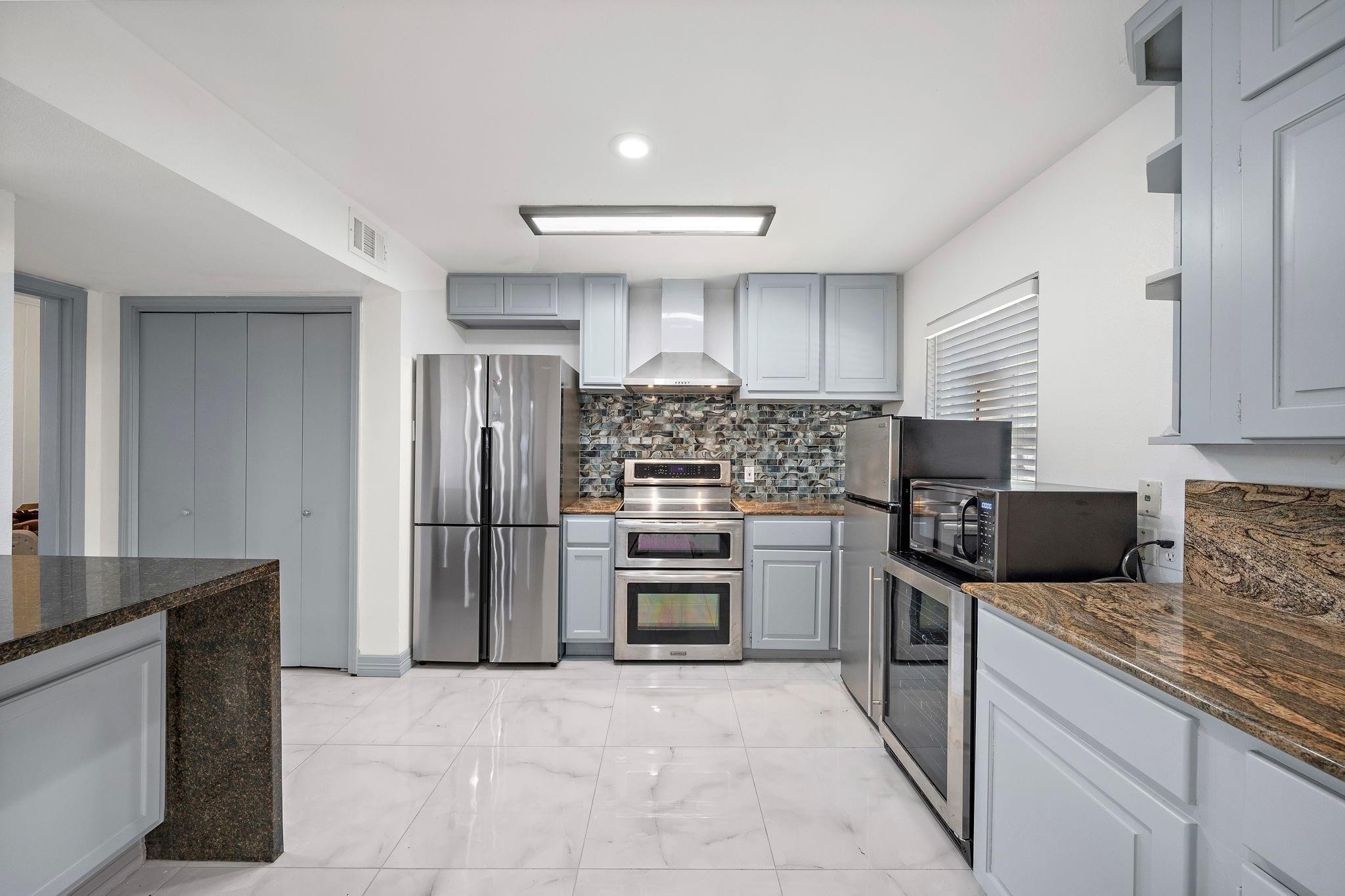 1068 Chimney Rock Road Property Photo 14