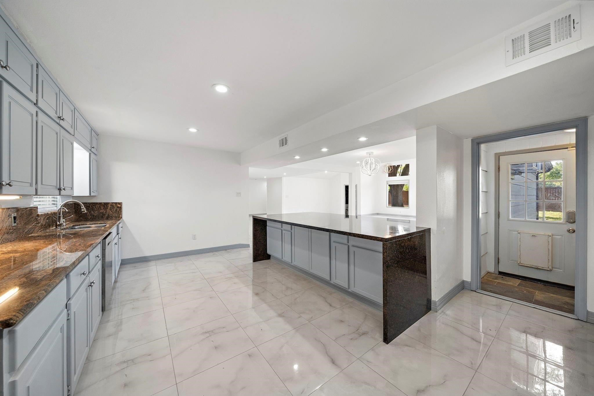 1068 Chimney Rock Road Property Photo 15