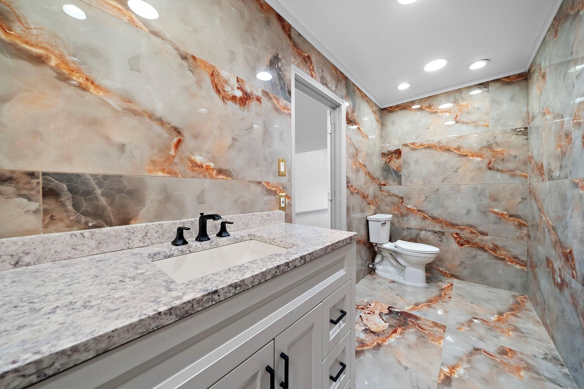 1068 Chimney Rock Road Property Photo 20