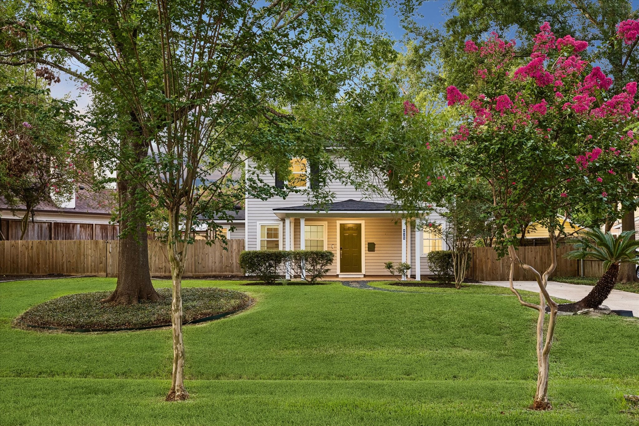 858 Azalea Street Property Photo 4