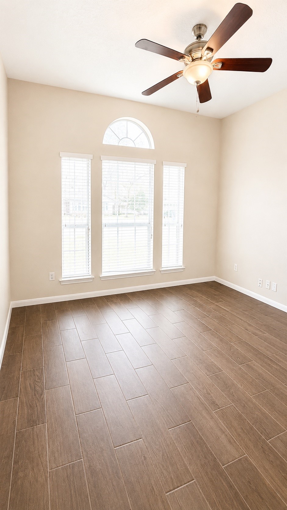 17523 Port O Call Street Property Photo 13