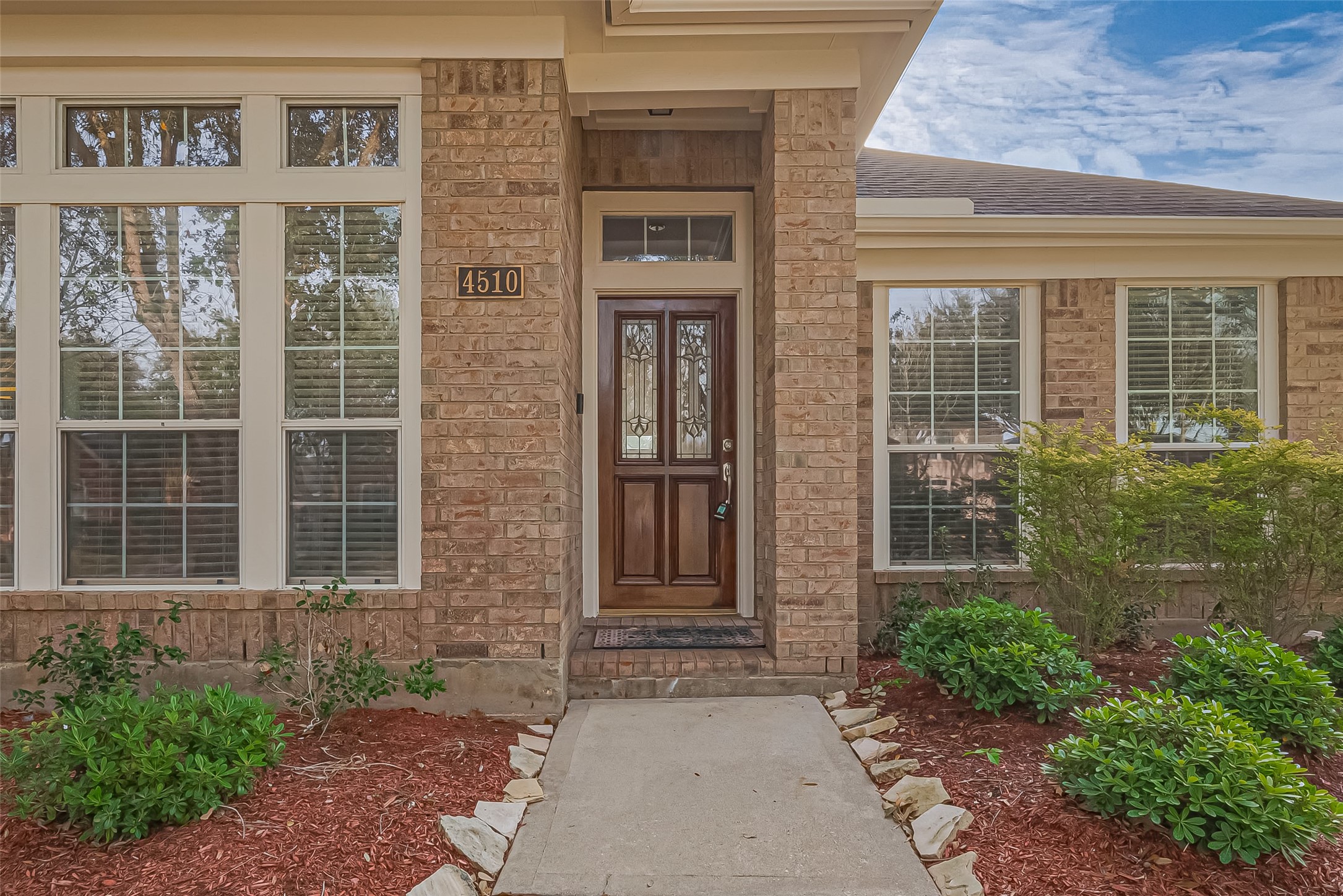 4510 Lake Pinkston Drive Property Photo 4