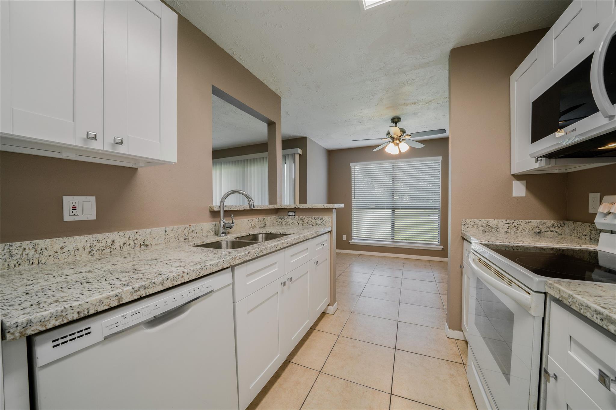 8481 Sands Point Drive, Houston Tx 77036 Property Photo 5