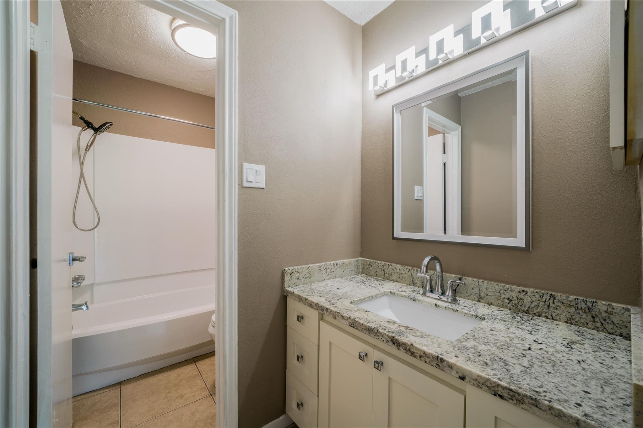 8481 Sands Point Drive, Houston Tx 77036 Property Photo 8