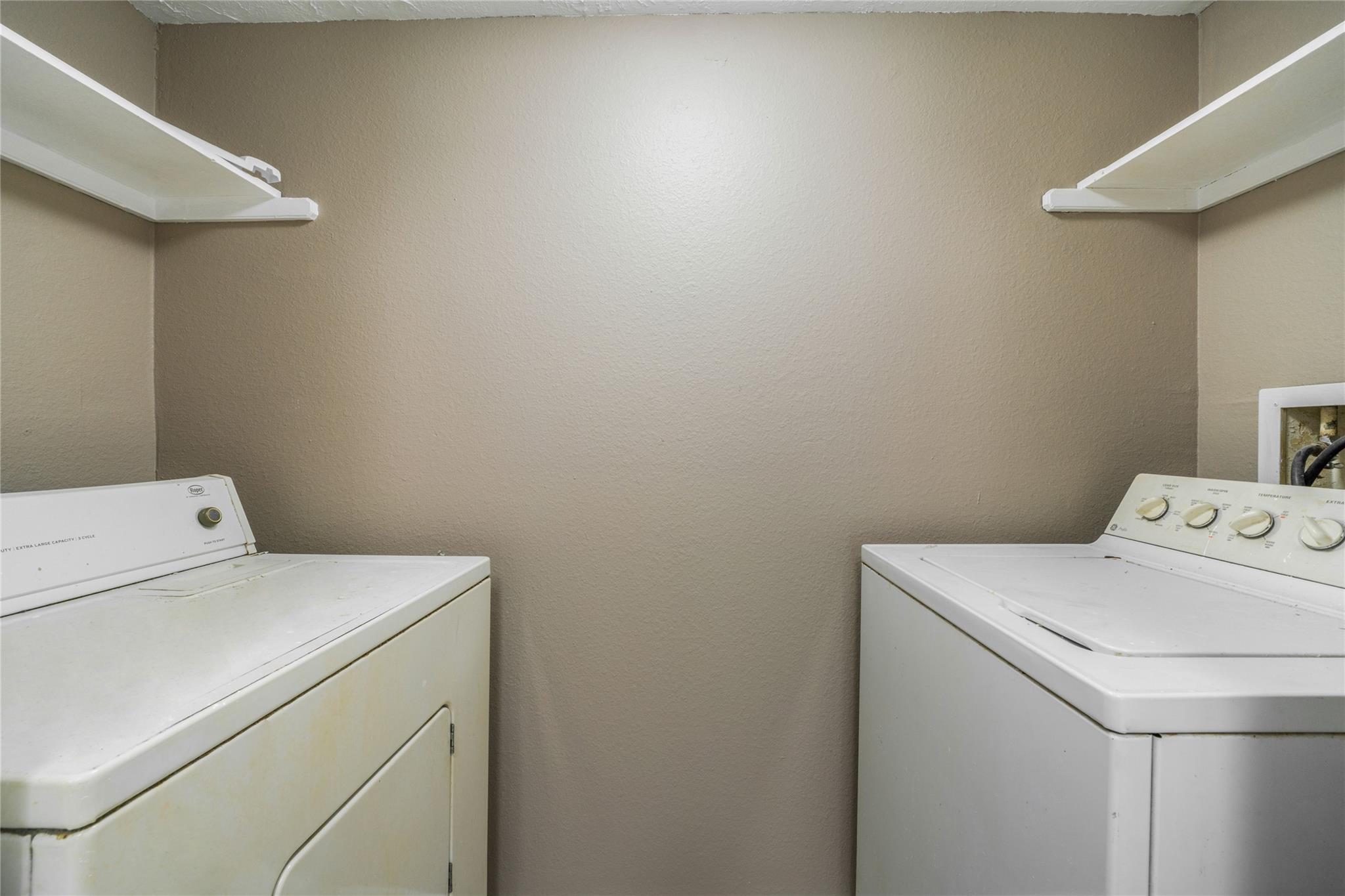 8481 Sands Point Drive Property Photo 18