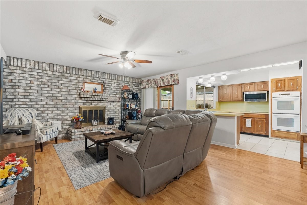 15718 Brookford Drive Property Photo 8