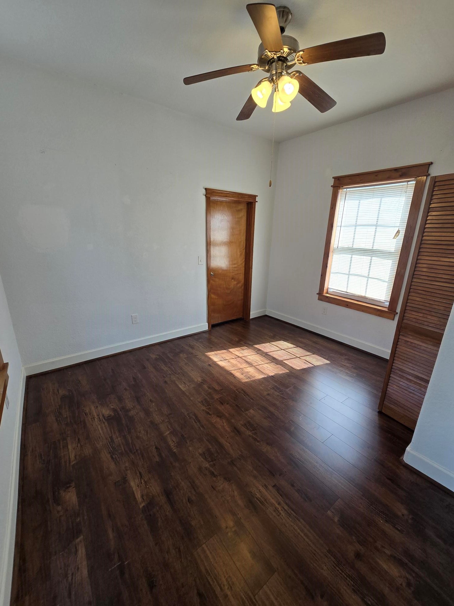 4124 Avenue M 1/2 Property Photo 15