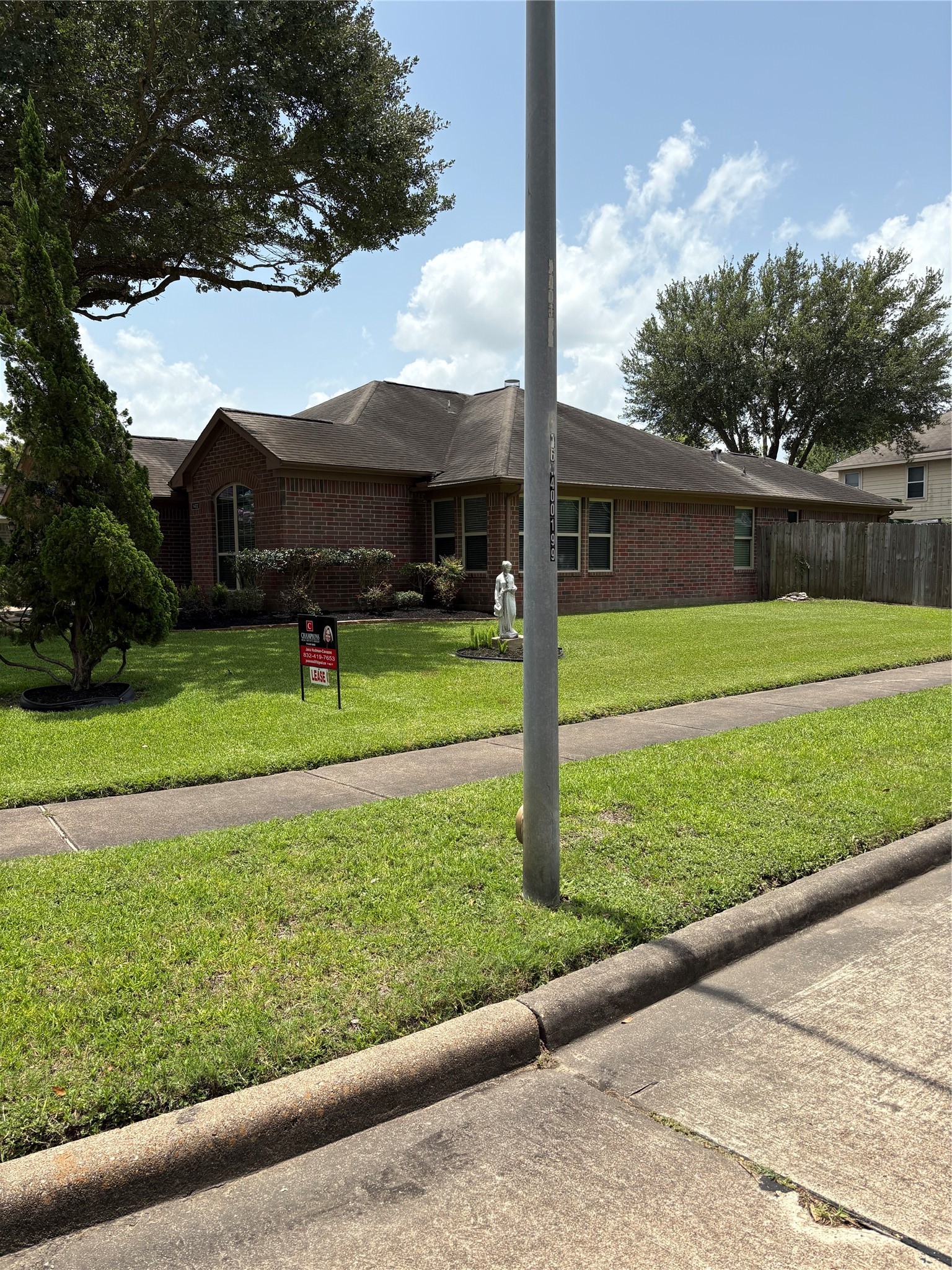 1402 Township Court Property Photo 2