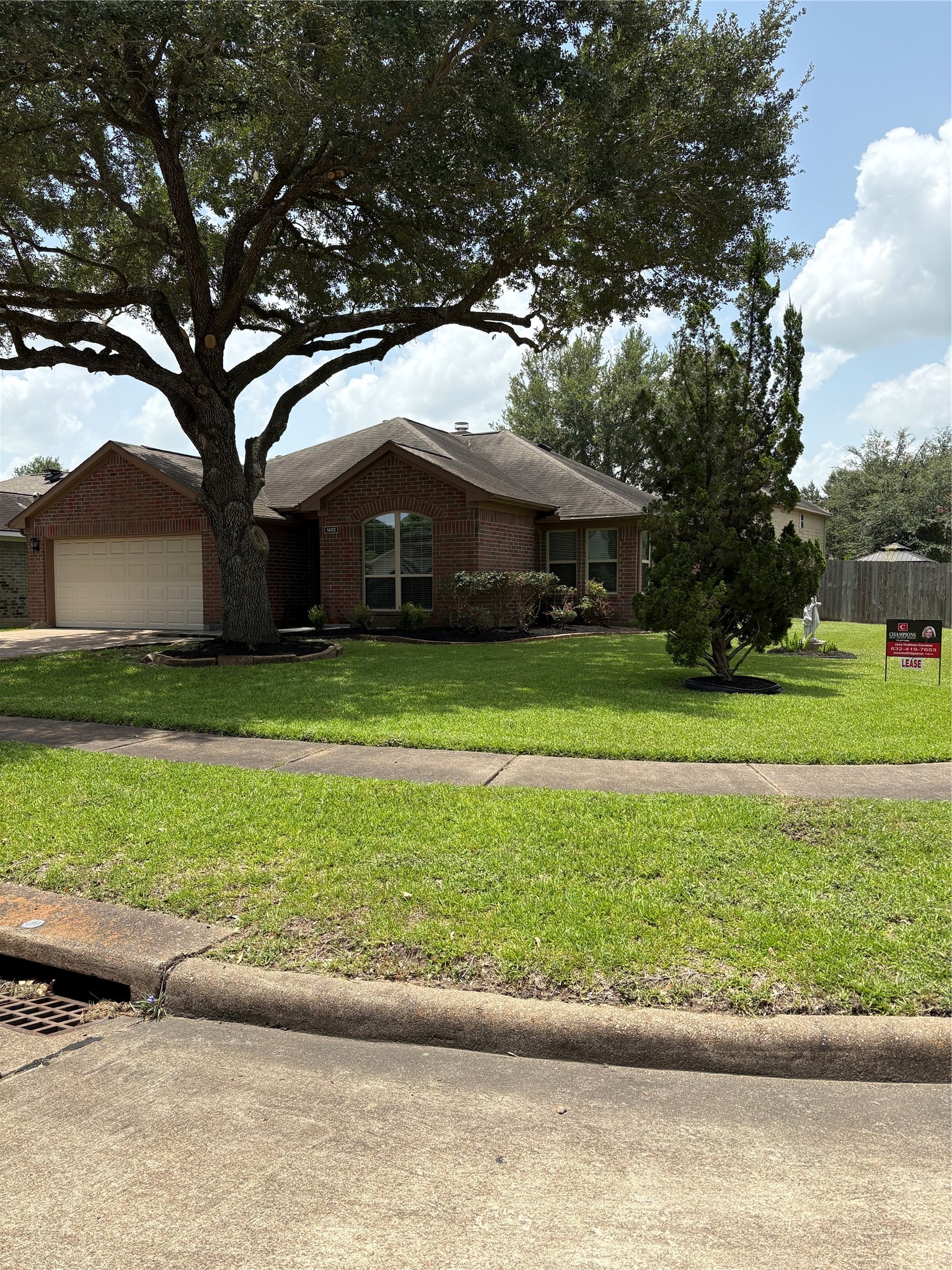 1402 Township Court Property Photo 4