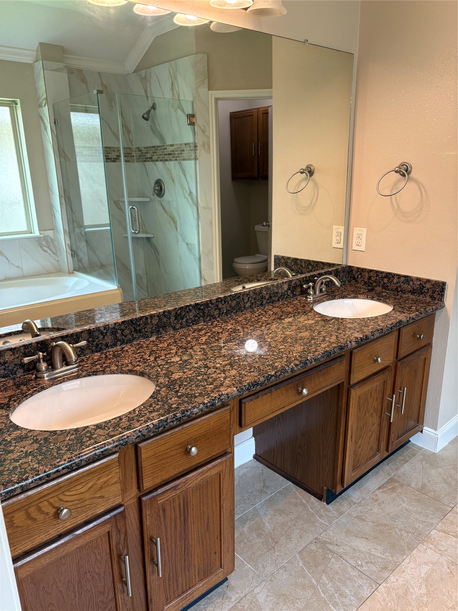 1402 Township Court Property Photo 31