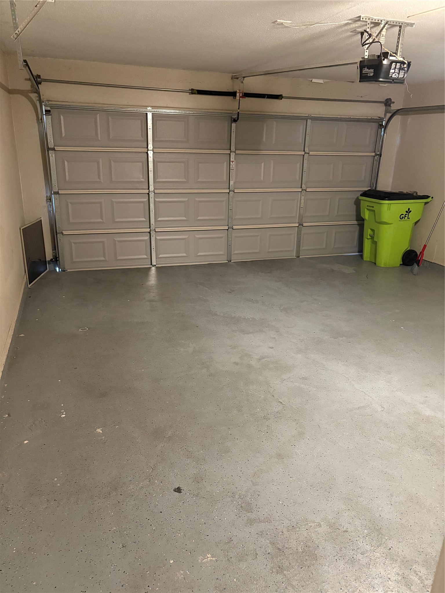 1402 Township Court Property Photo 34