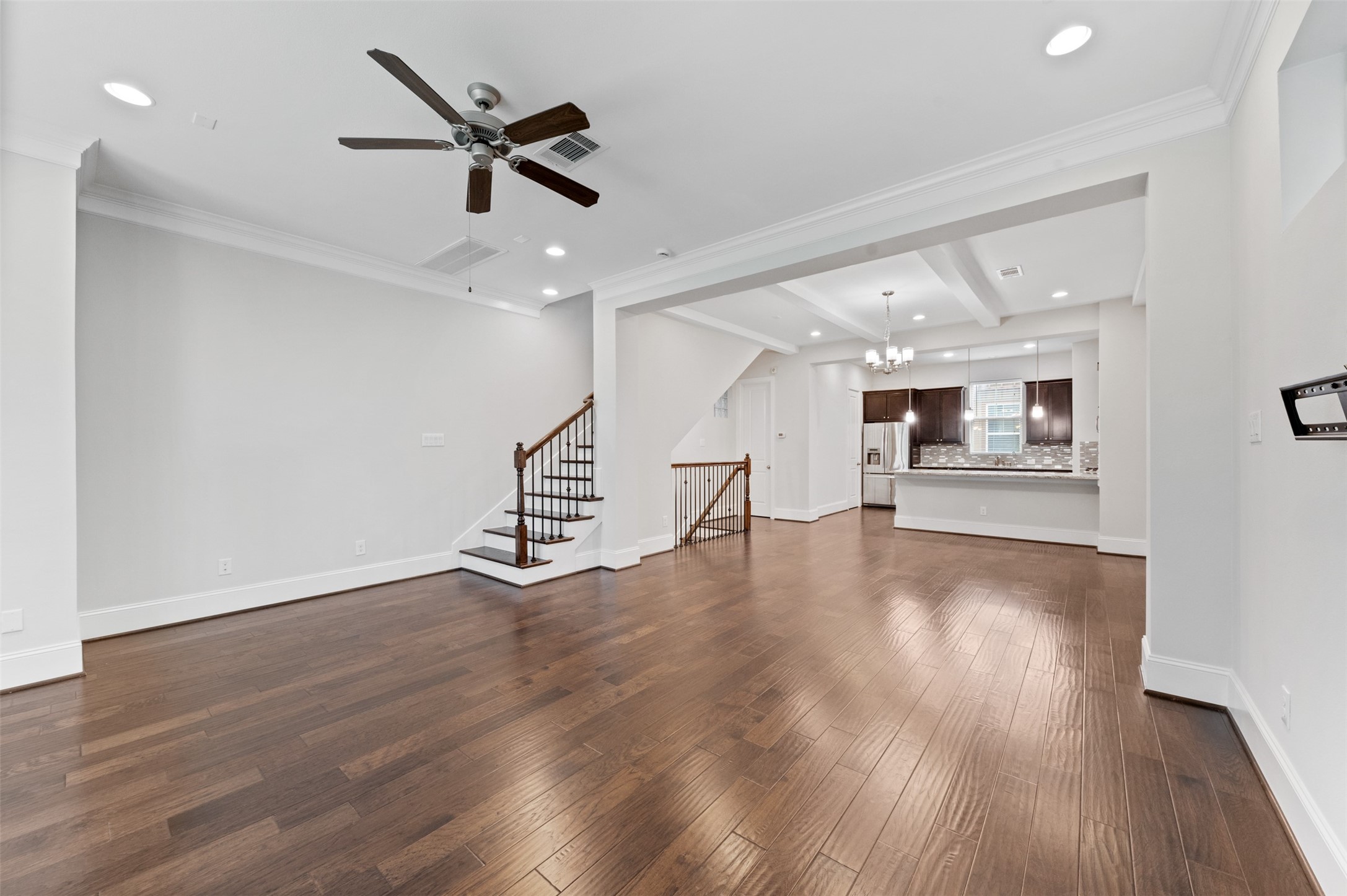 1823 Drew Street Property Photo 17