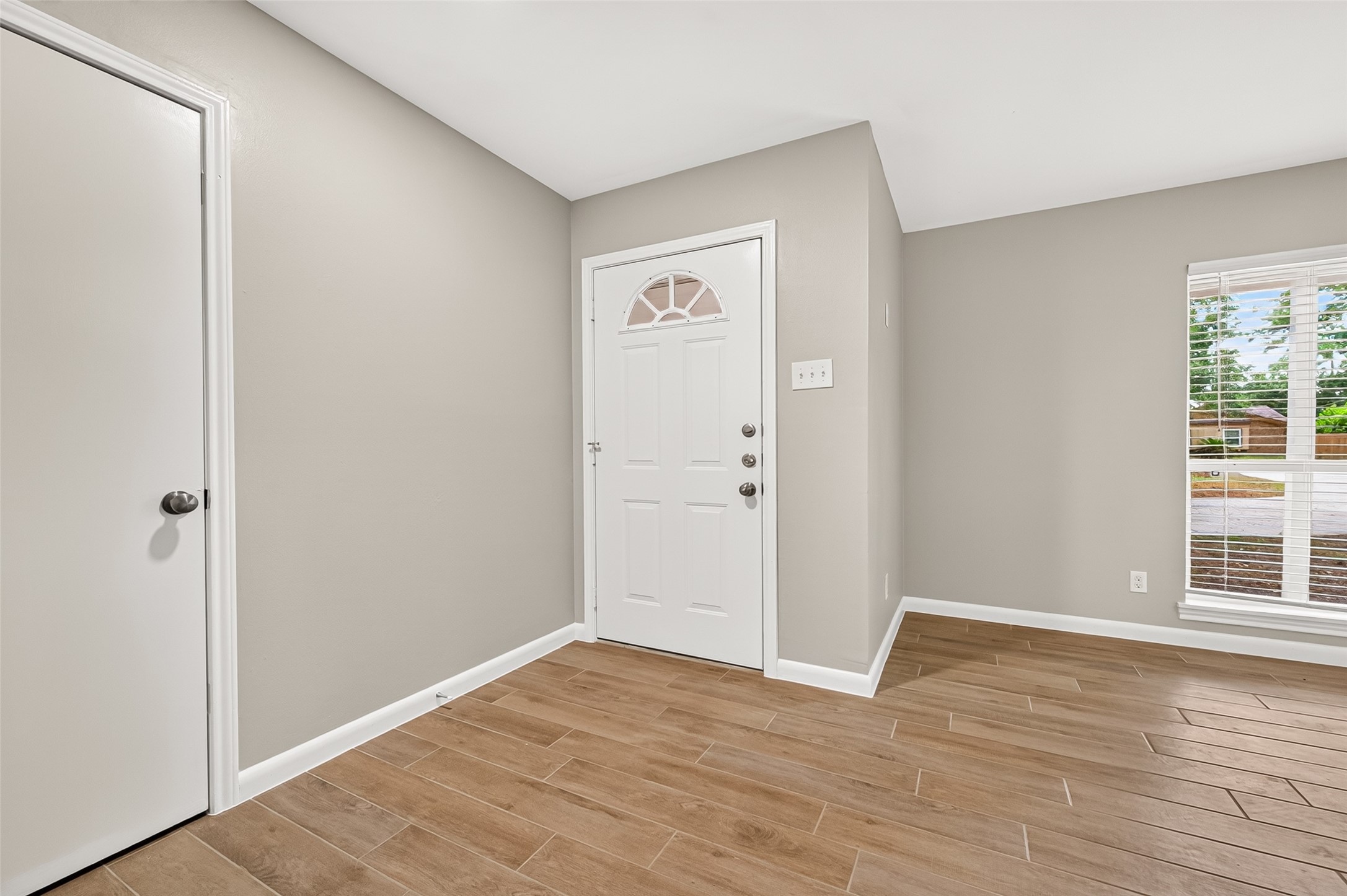 14242 Carneswood Drive Property Photo 10
