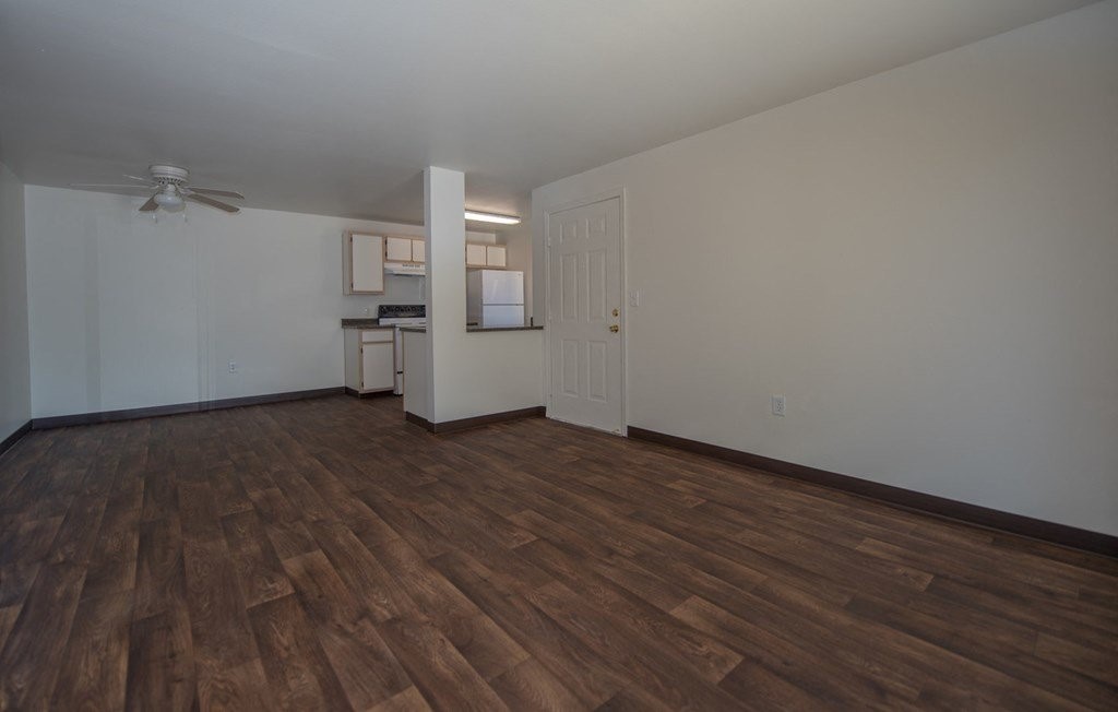 1001 Ne Briarcreek Way Property Photo 13