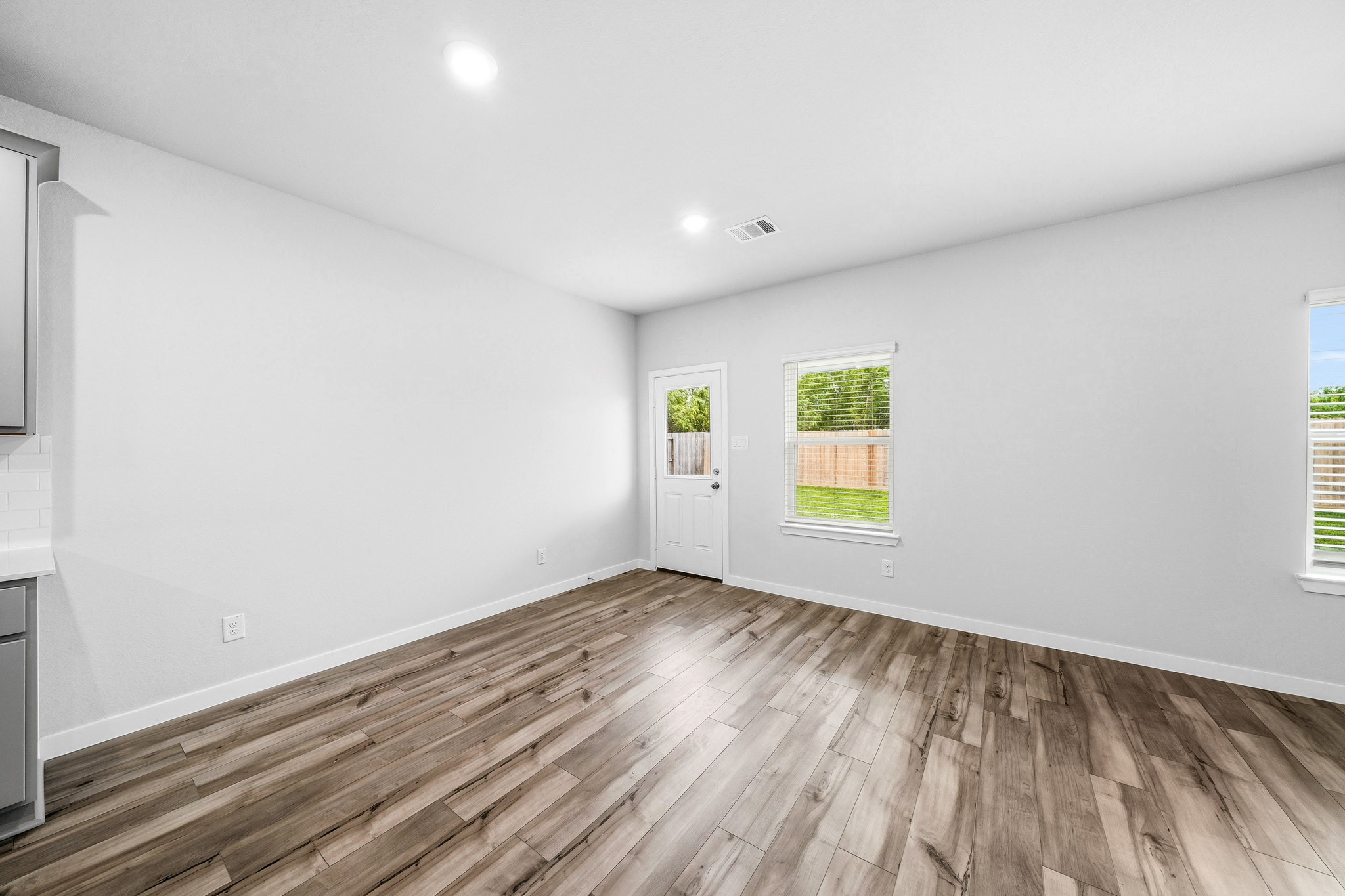11502 Youngquist Drive Property Photo 7