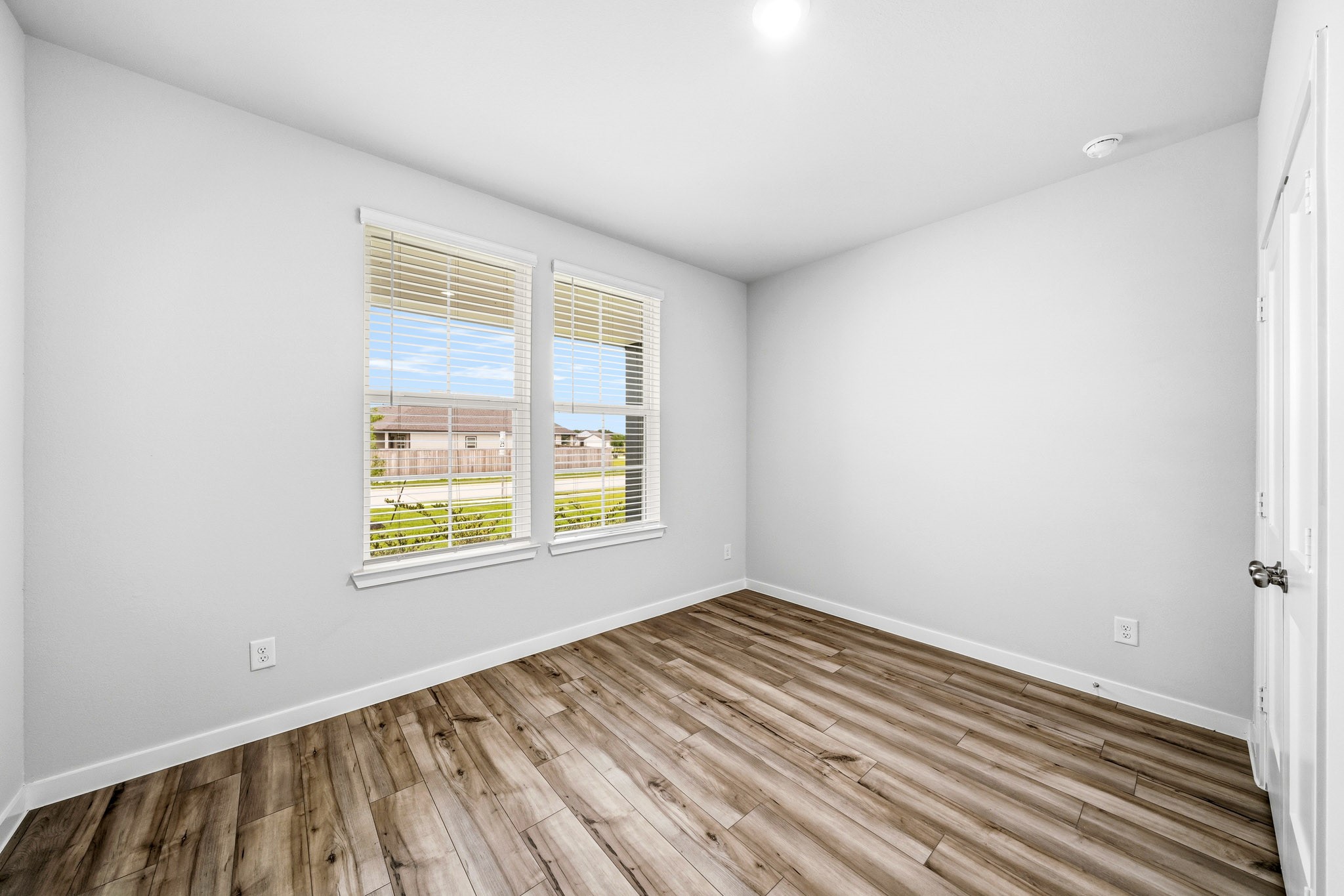 11502 Youngquist Drive Property Photo 8