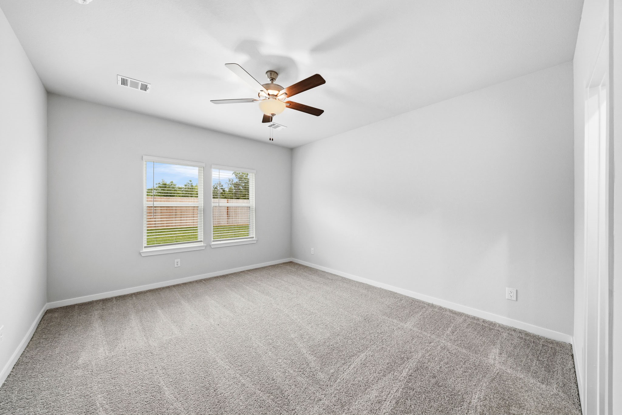 11502 Youngquist Drive Property Photo 9