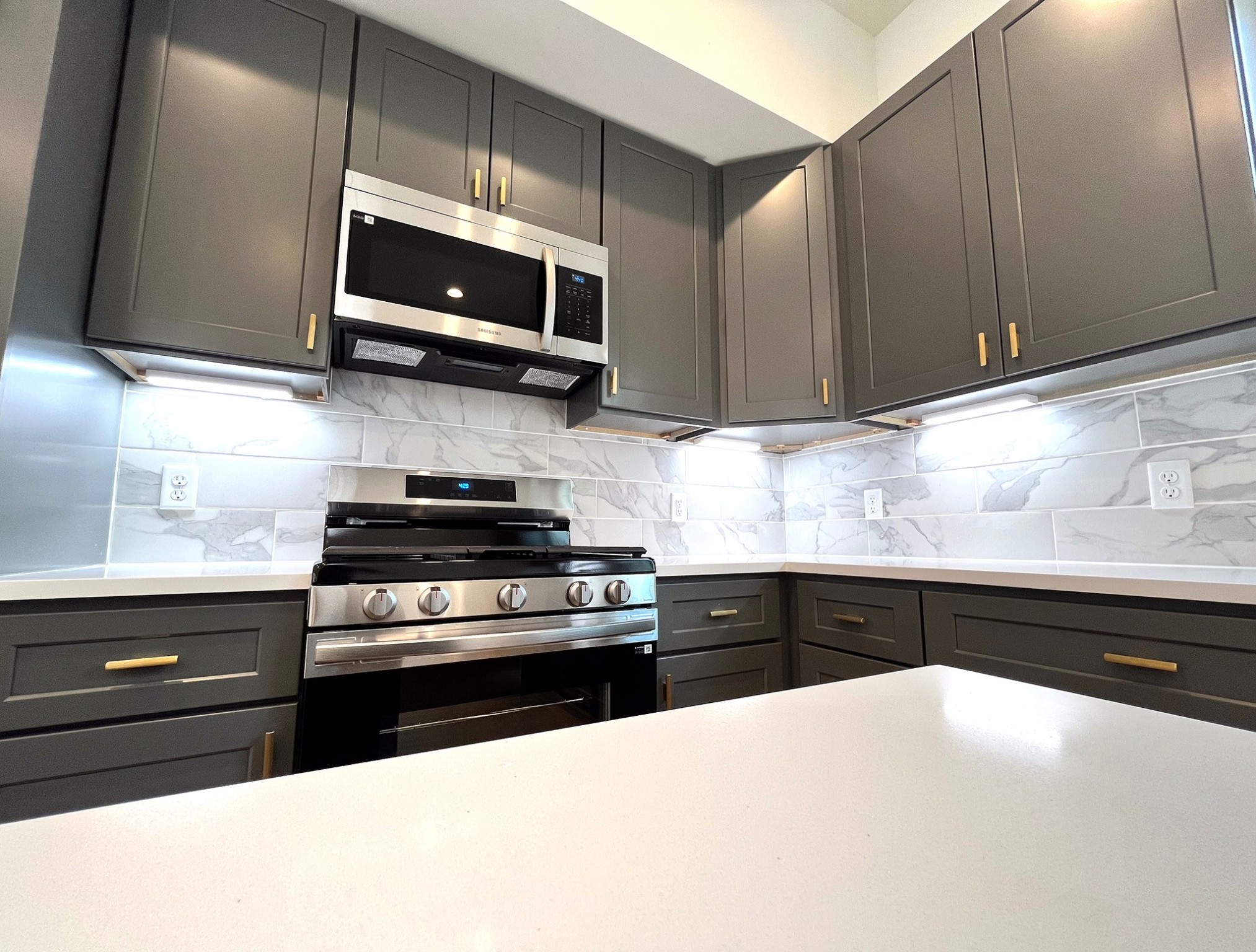 5438a Wheatley Street Property Photo 1