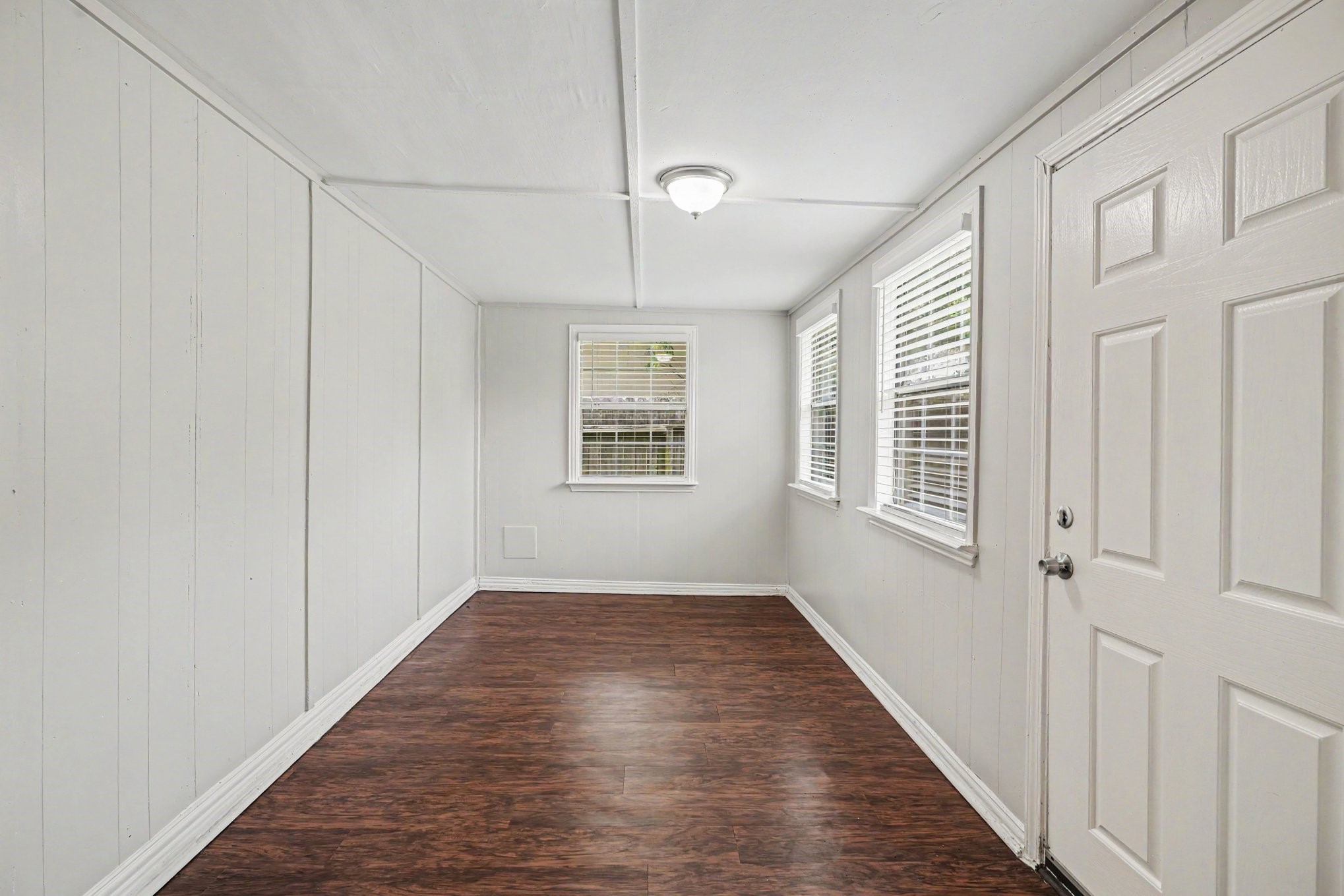 4811 Hawthorne Street Property Photo 2