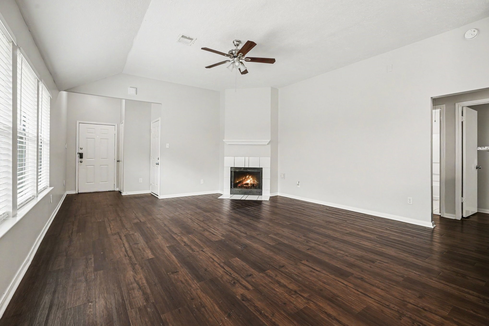 4811 Hawthorne Street Property Photo 5