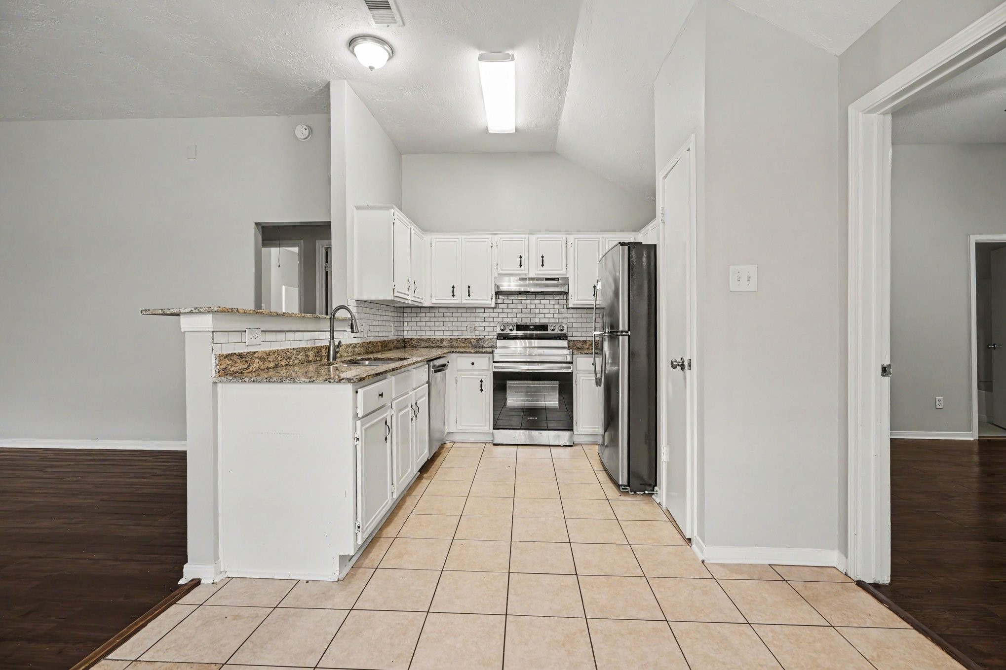 4811 Hawthorne Street Property Photo 6