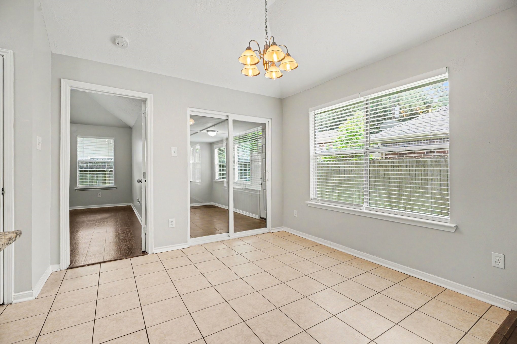 4811 Hawthorne Street Property Photo 9