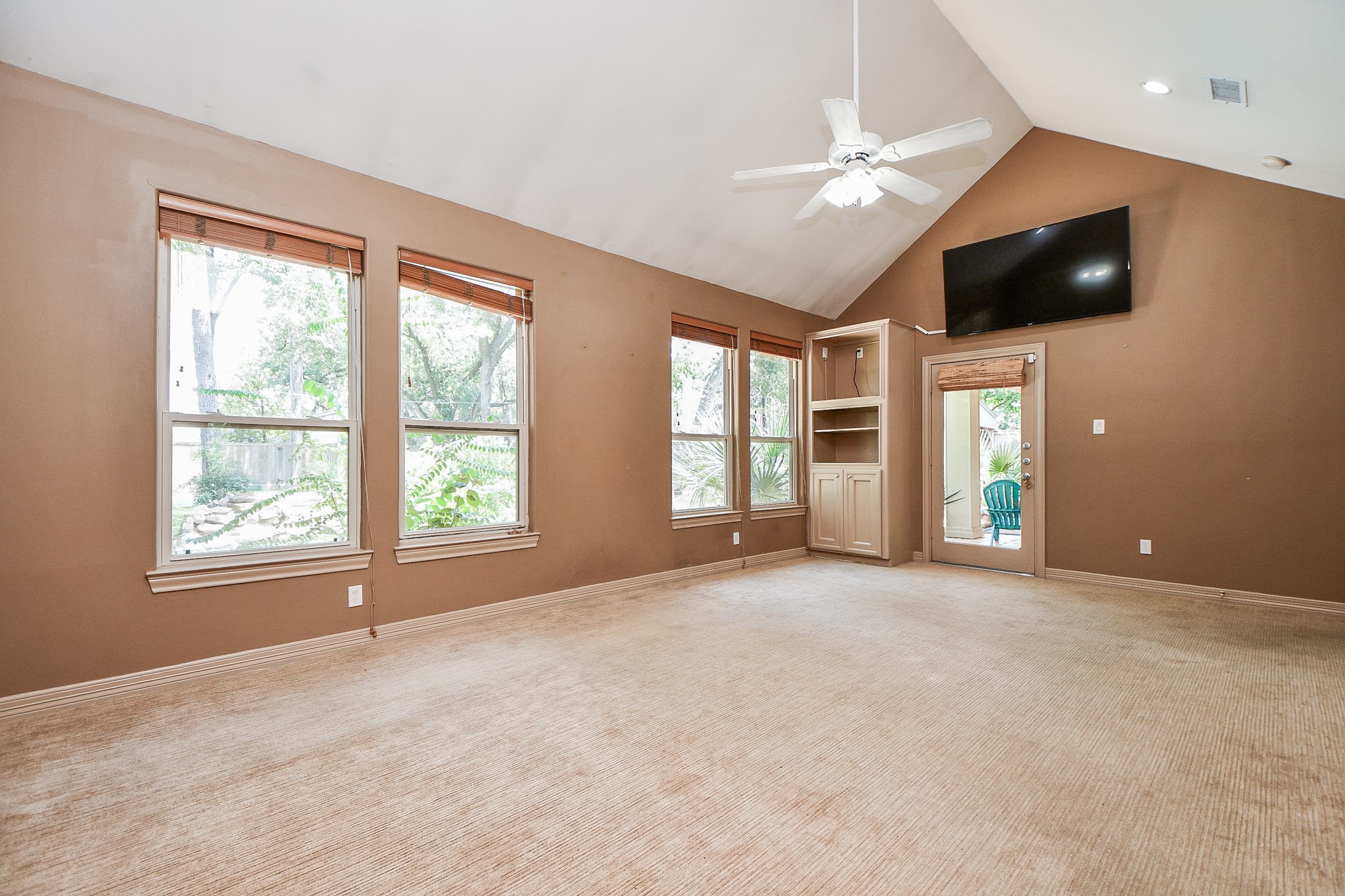 1240 Bingle Road Property Photo 20