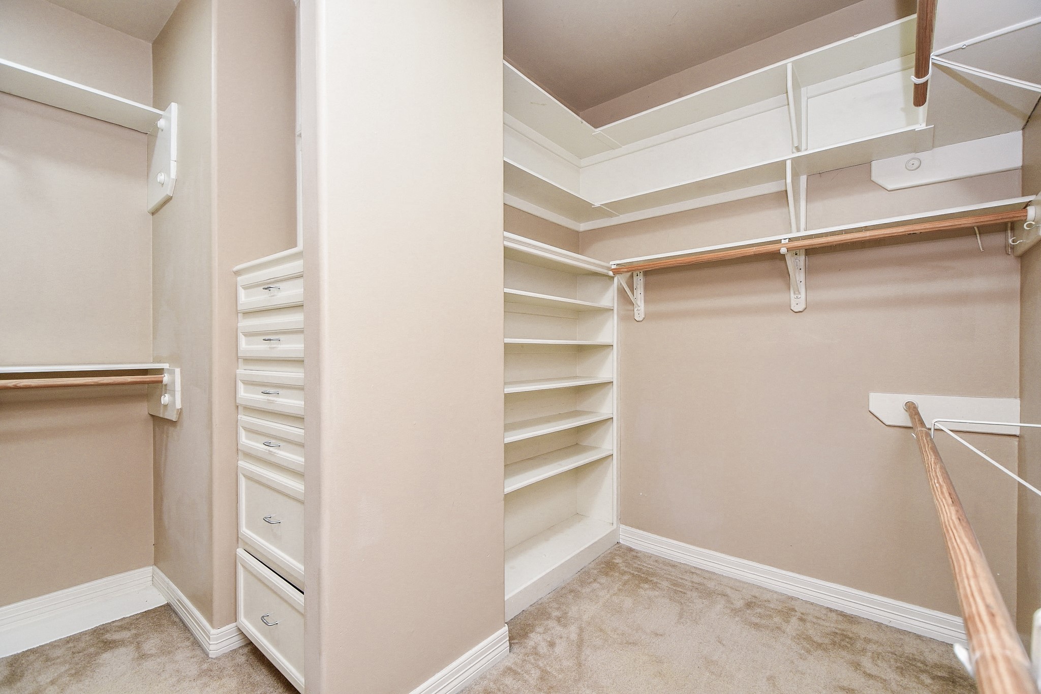 1240 Bingle Road Property Photo 25