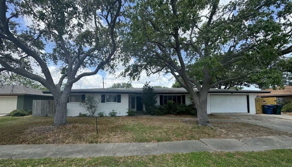 426 Pennington Drive